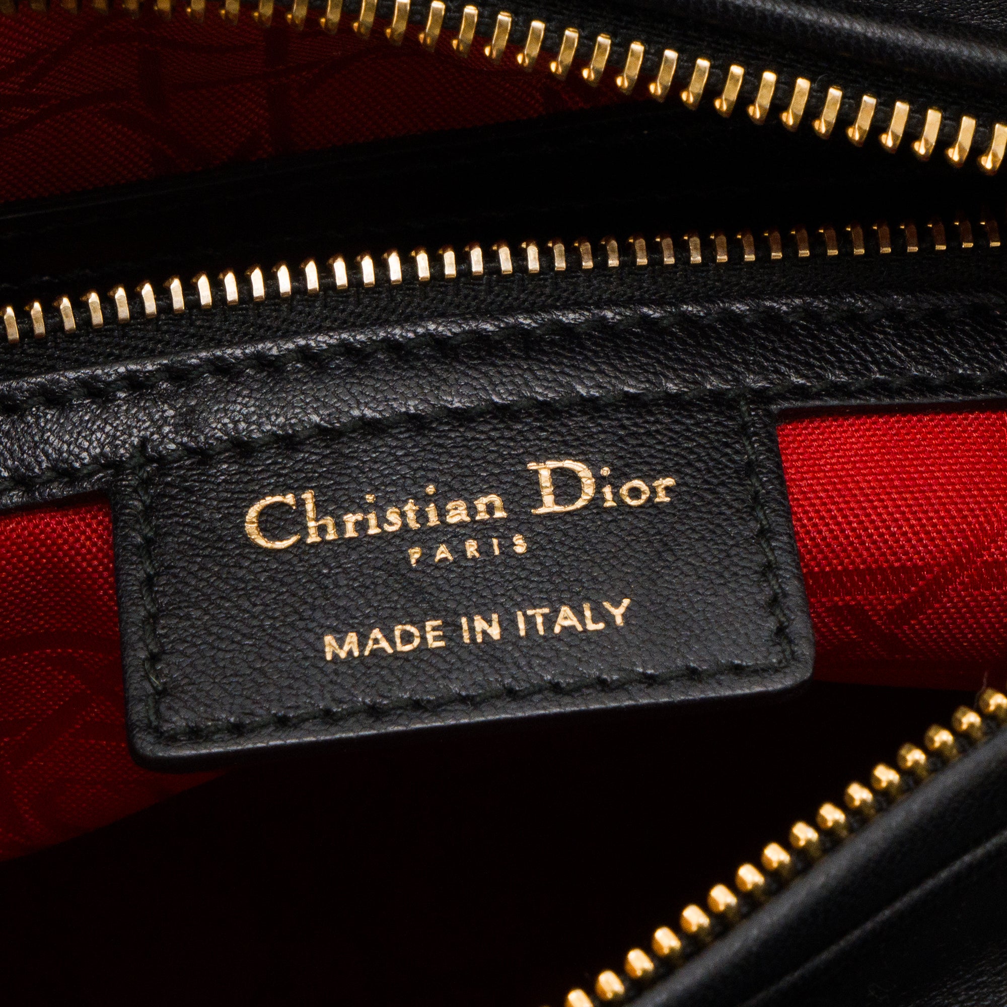 DIOR - Sac à main Lady Dior medium en cuir cannage noir