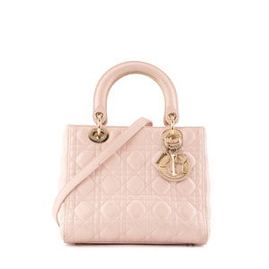 DIOR - Sac à main Lady Dior Medium en cuir rose pâle