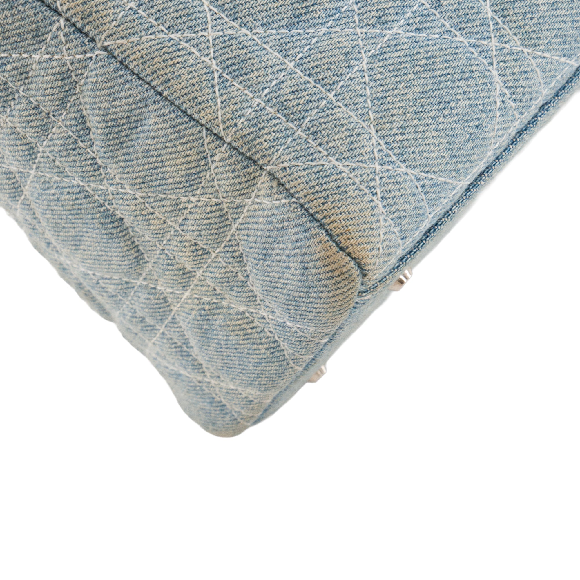 DIOR - Sac à main Lady Dior Medium en denim cannage bleu clair vintage