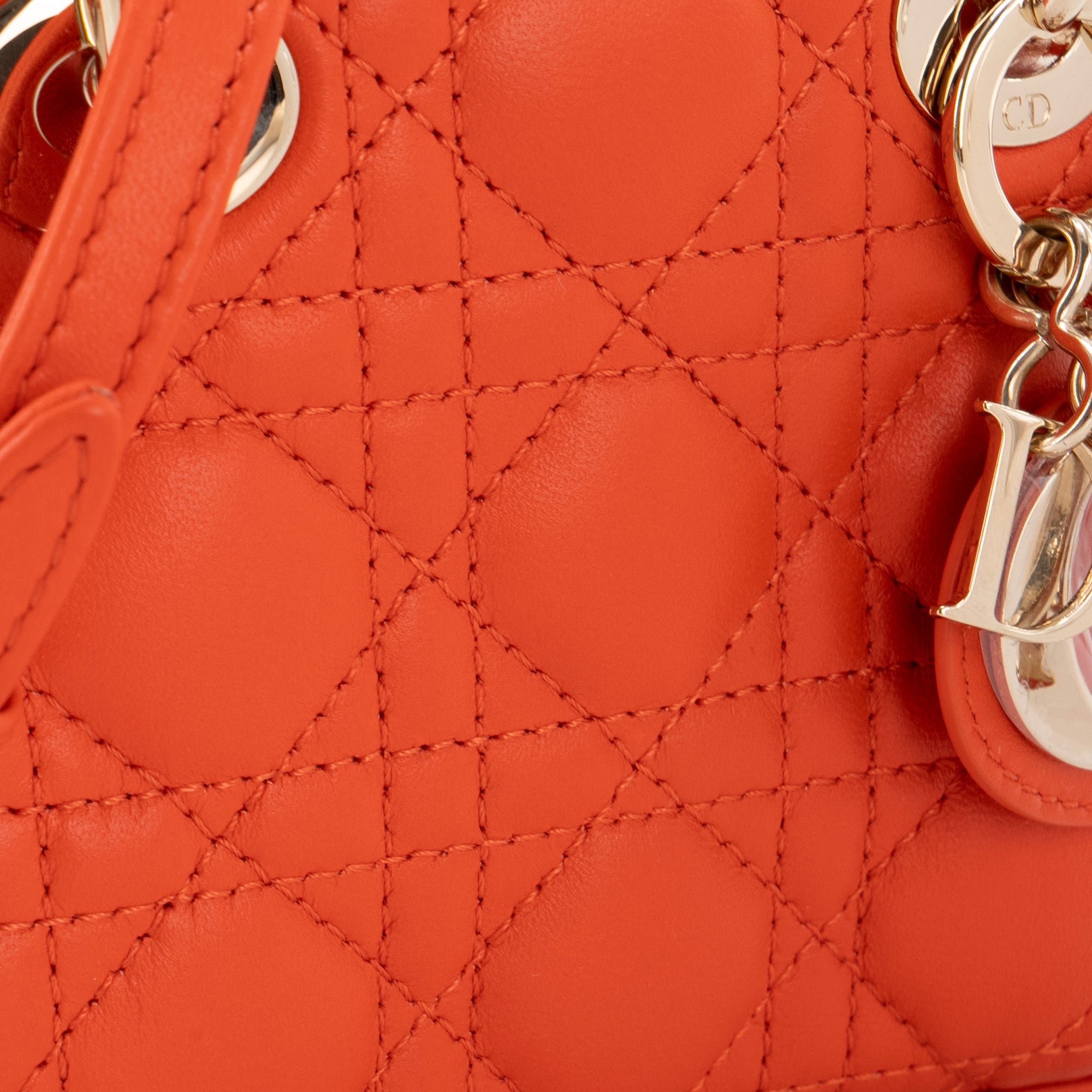 DIOR - Sac à bandoulière Lady Dior micro Dior en cuir cannage orange