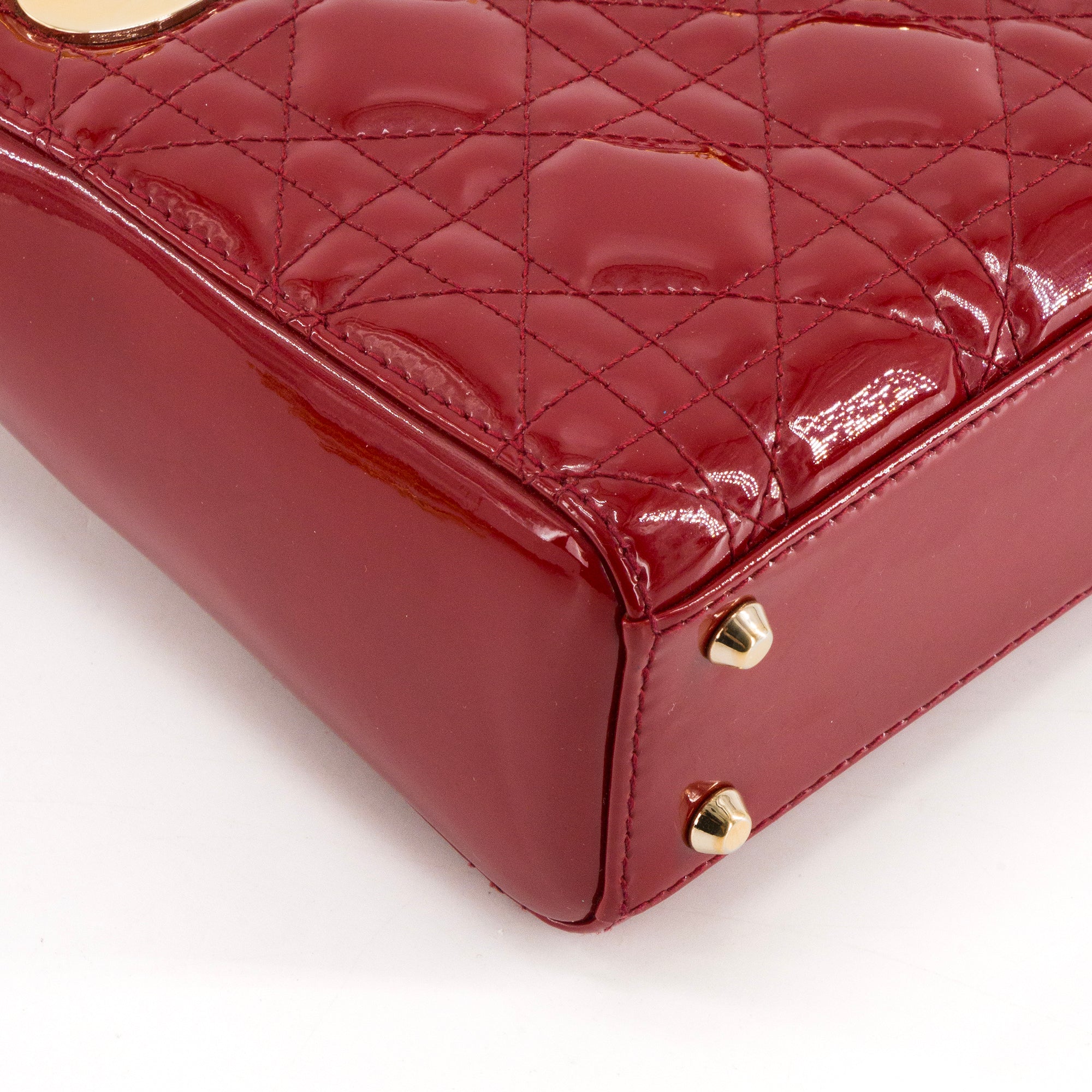 DIOR - Sac à main Lady Dior mini Dior en cuir verni rouge bordeaux