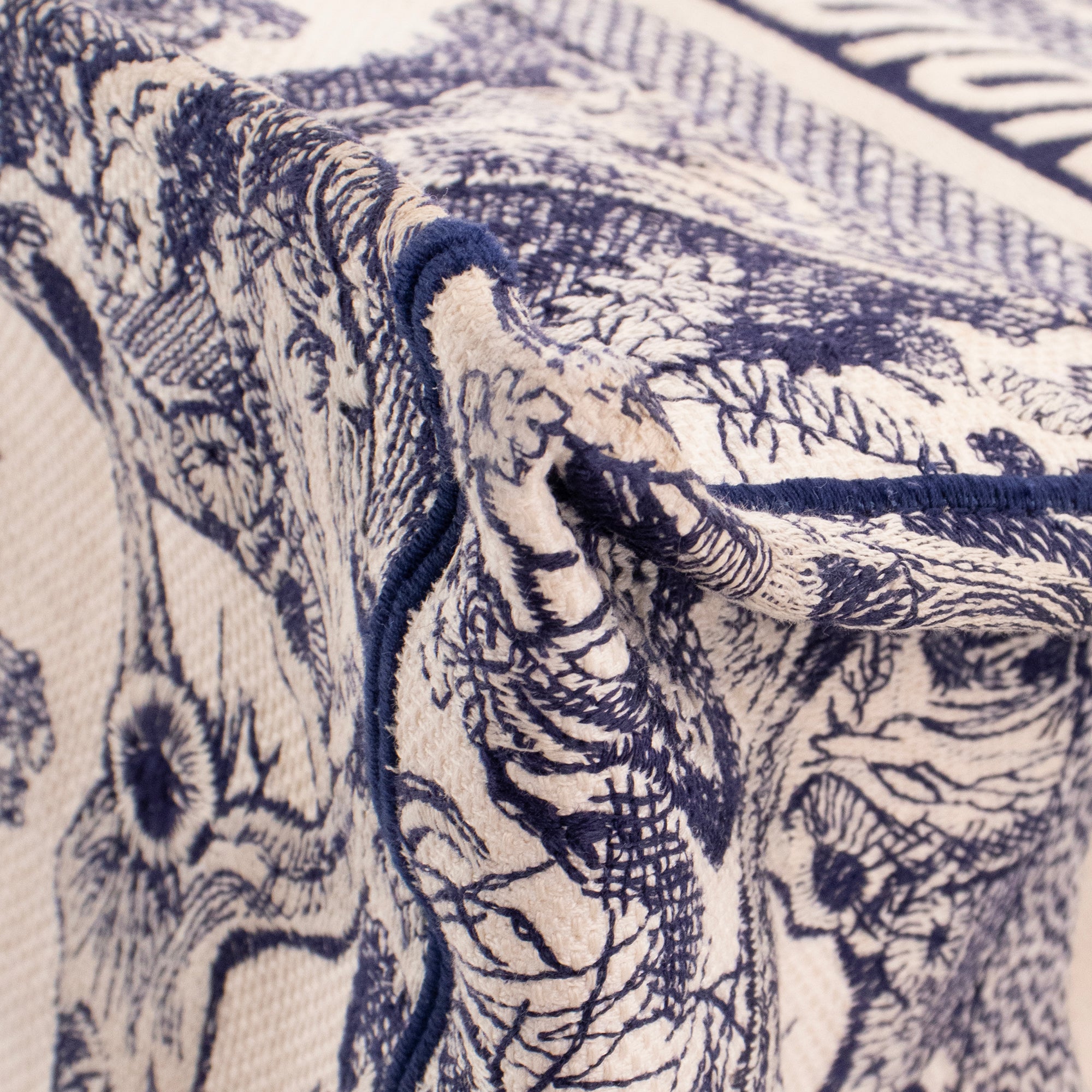 DIOR - Book Tote bag in navy blue toile de jouy