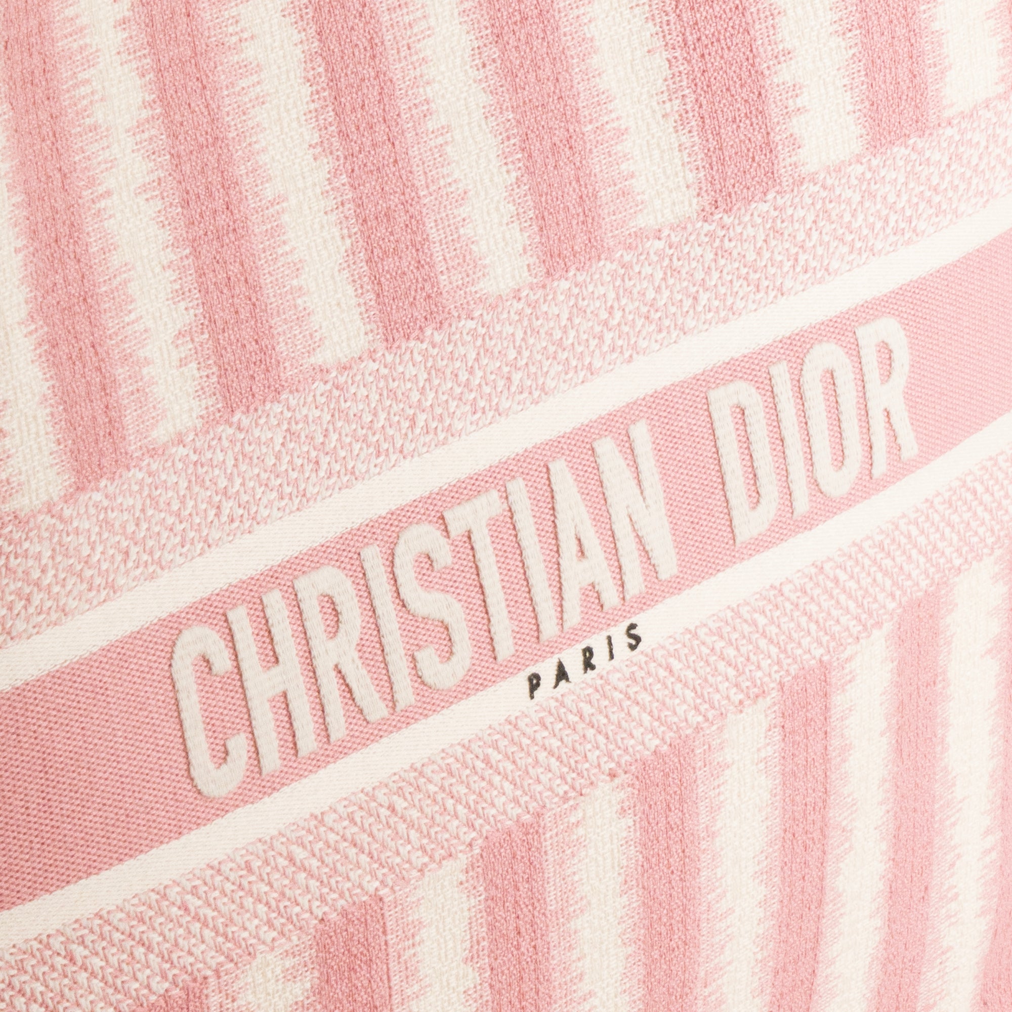 DIOR - Sac cabas Book Tote large Dior en toile blanche et rose