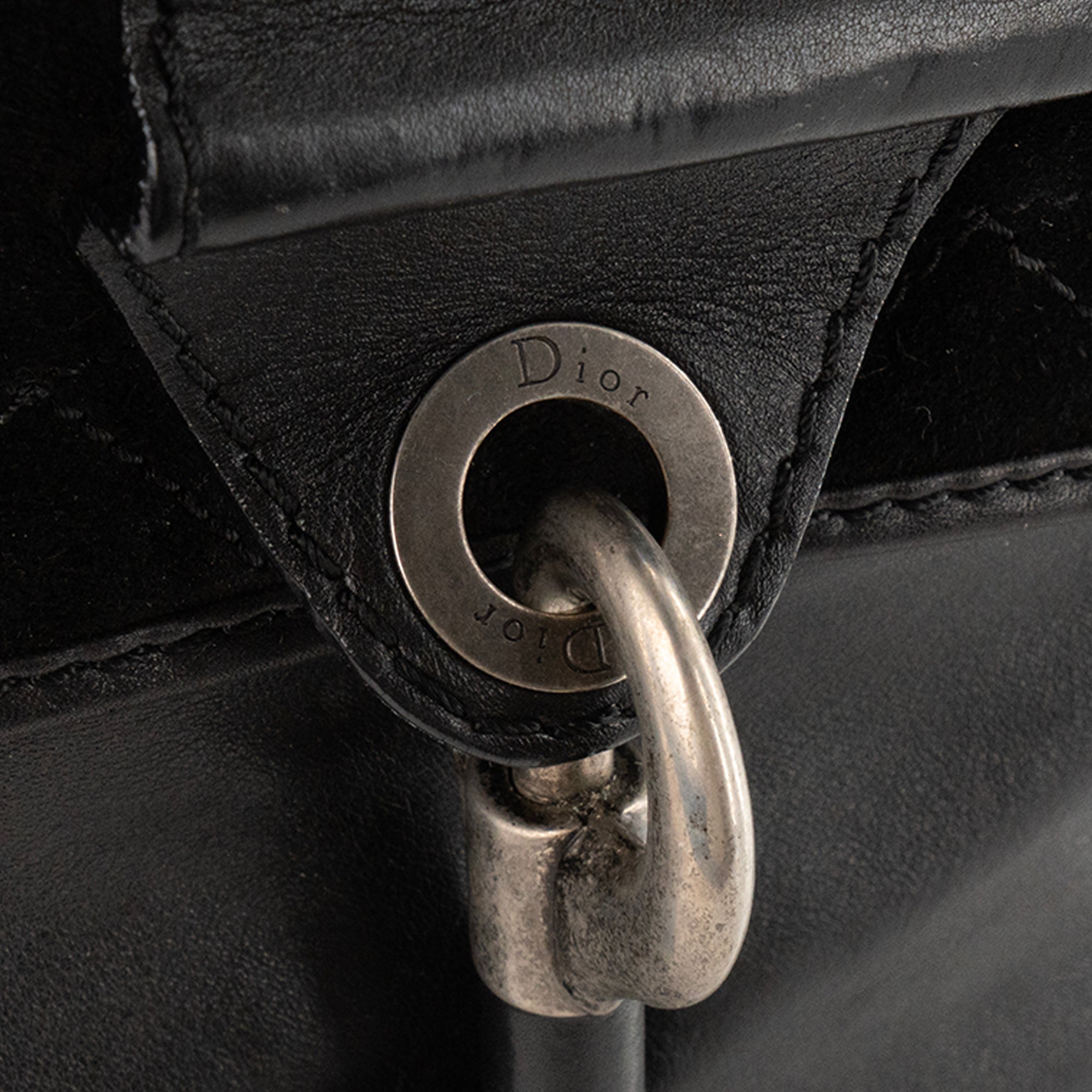 DIOR - Sac cabas Rebelle Dior cuir lisse noir vintage