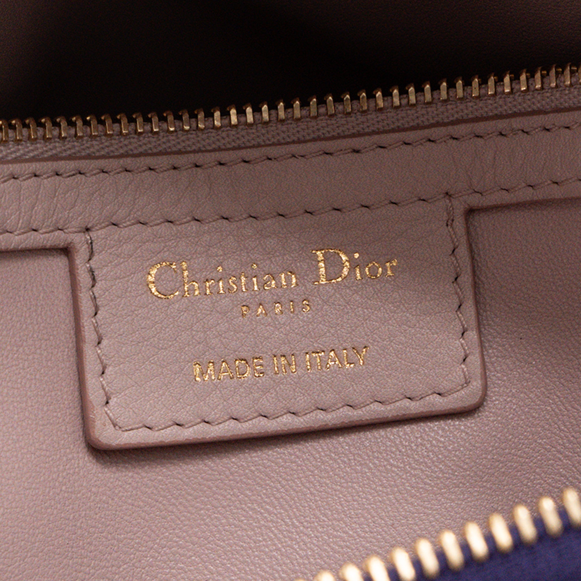 DIOR - Sac Cabas à bandoulière Diorissimo Large Dior en cuir grainé rose et violet