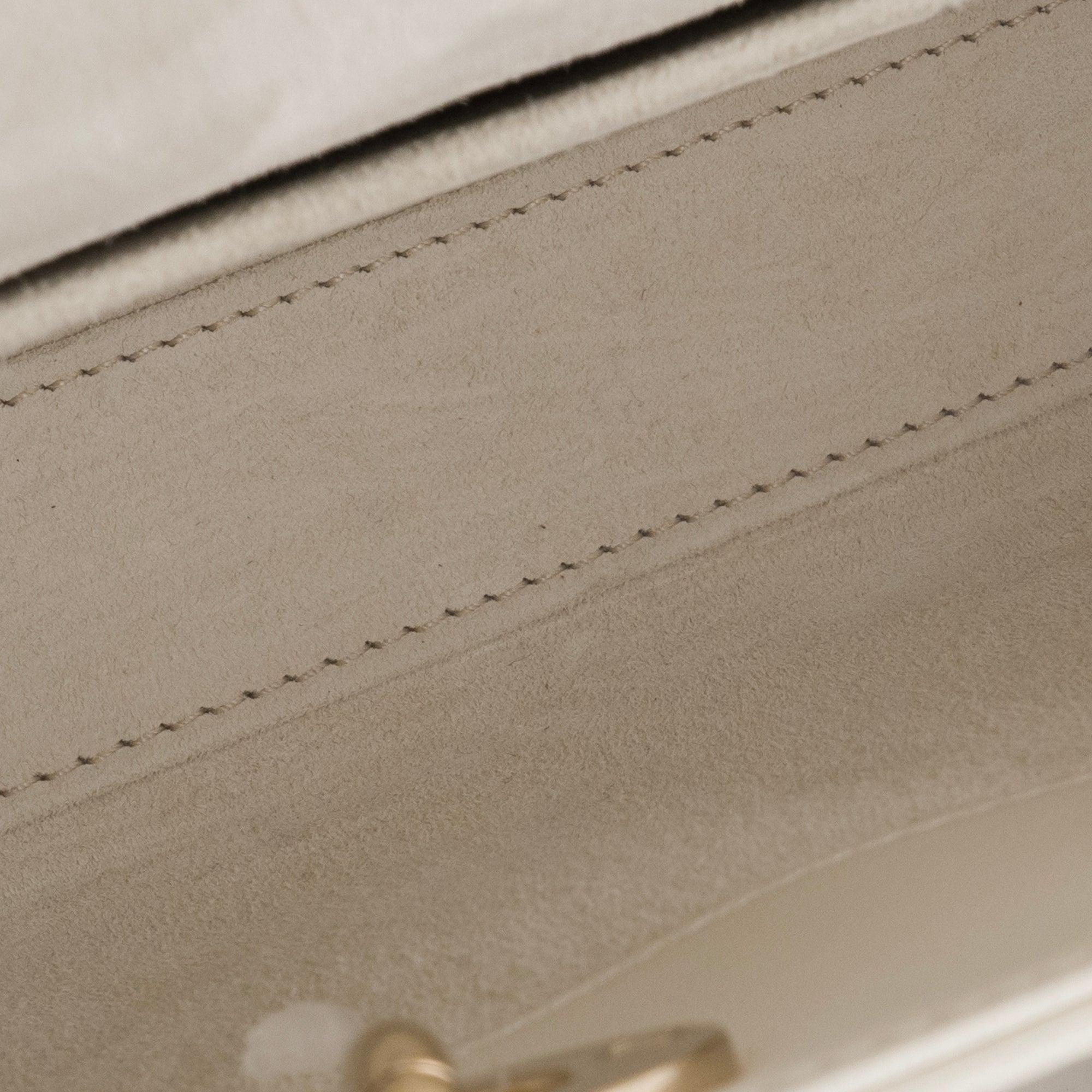 DIOR - Sac à bandoulière D-Joy Dior en cuir ivoire brodé édition limitée