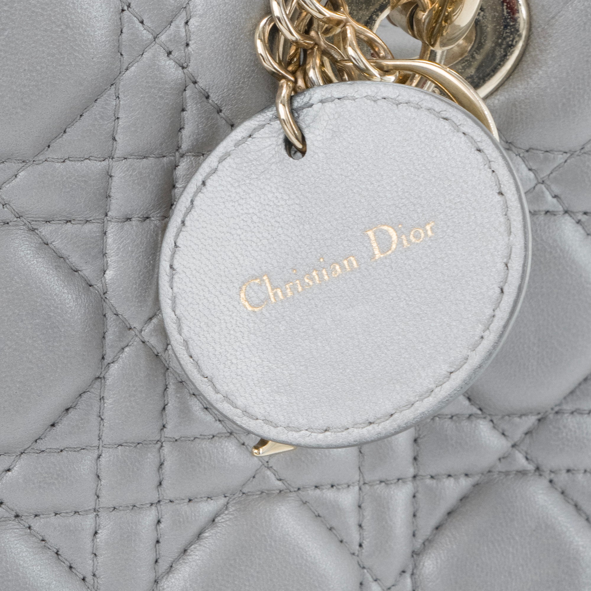 DIOR - Sac Lady Dior medium Dior en cuir cannage argenté