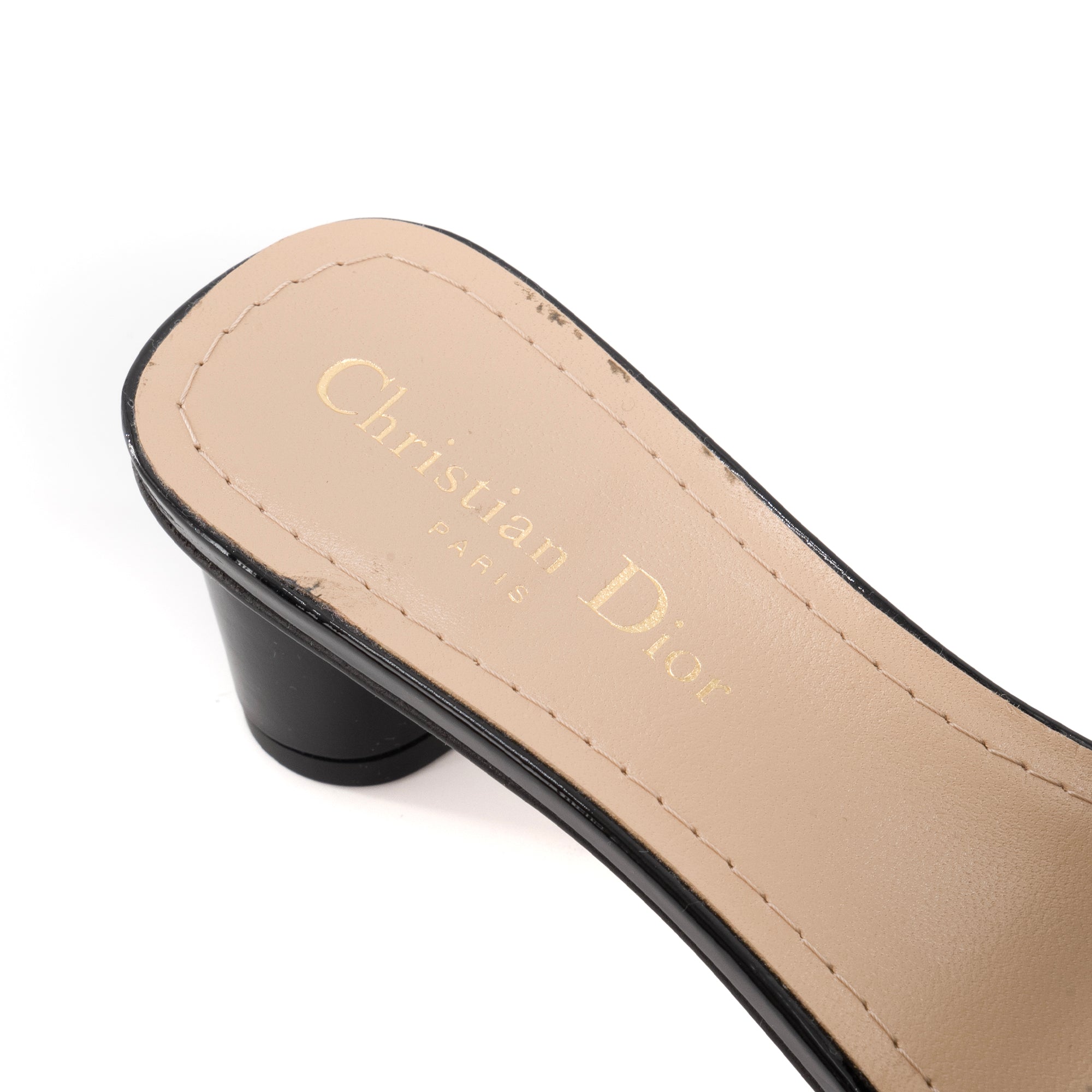 DIOR - Mules à talons Dior en cuir verni noir (T37)