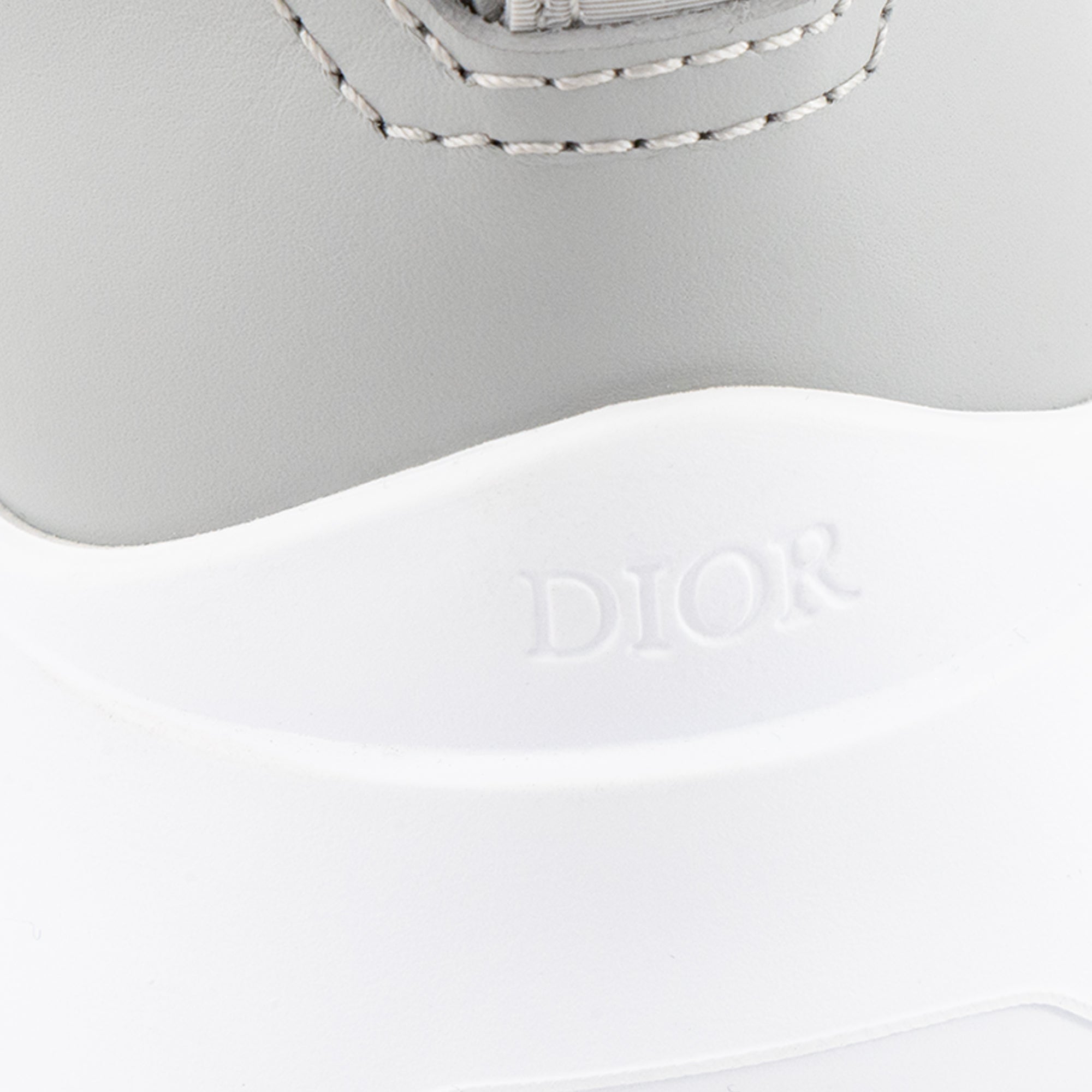 DIOR - Sneakers B25 Runner Dior en toile monogrammée et cuir lisse gris (T39)