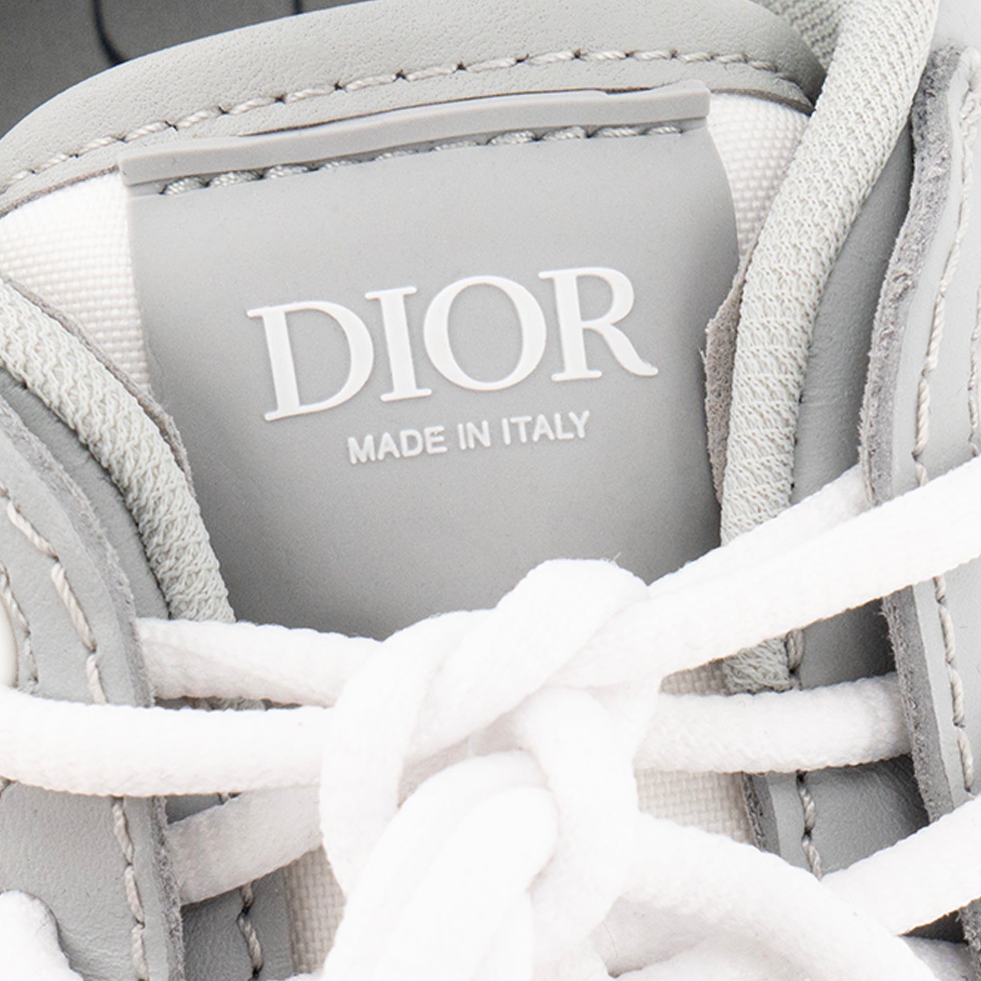 DIOR - Sneakers B25 Runner Dior en toile monogrammée et cuir lisse gris (T39)