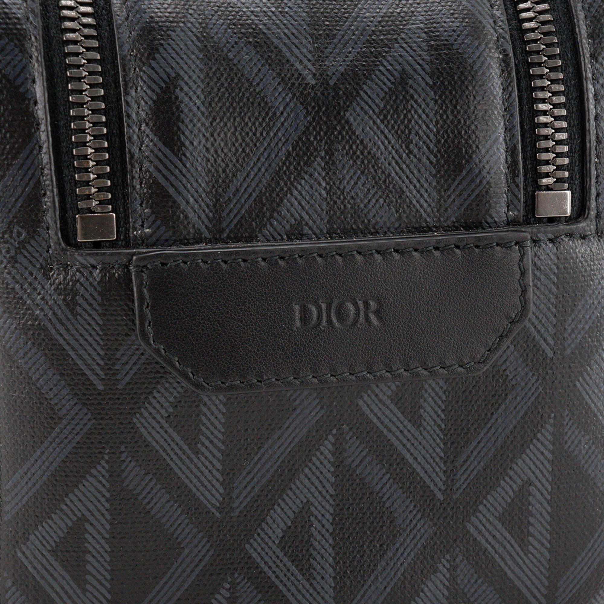DIOR - Trousse de toilette Diamond en toile enduite noire et grise