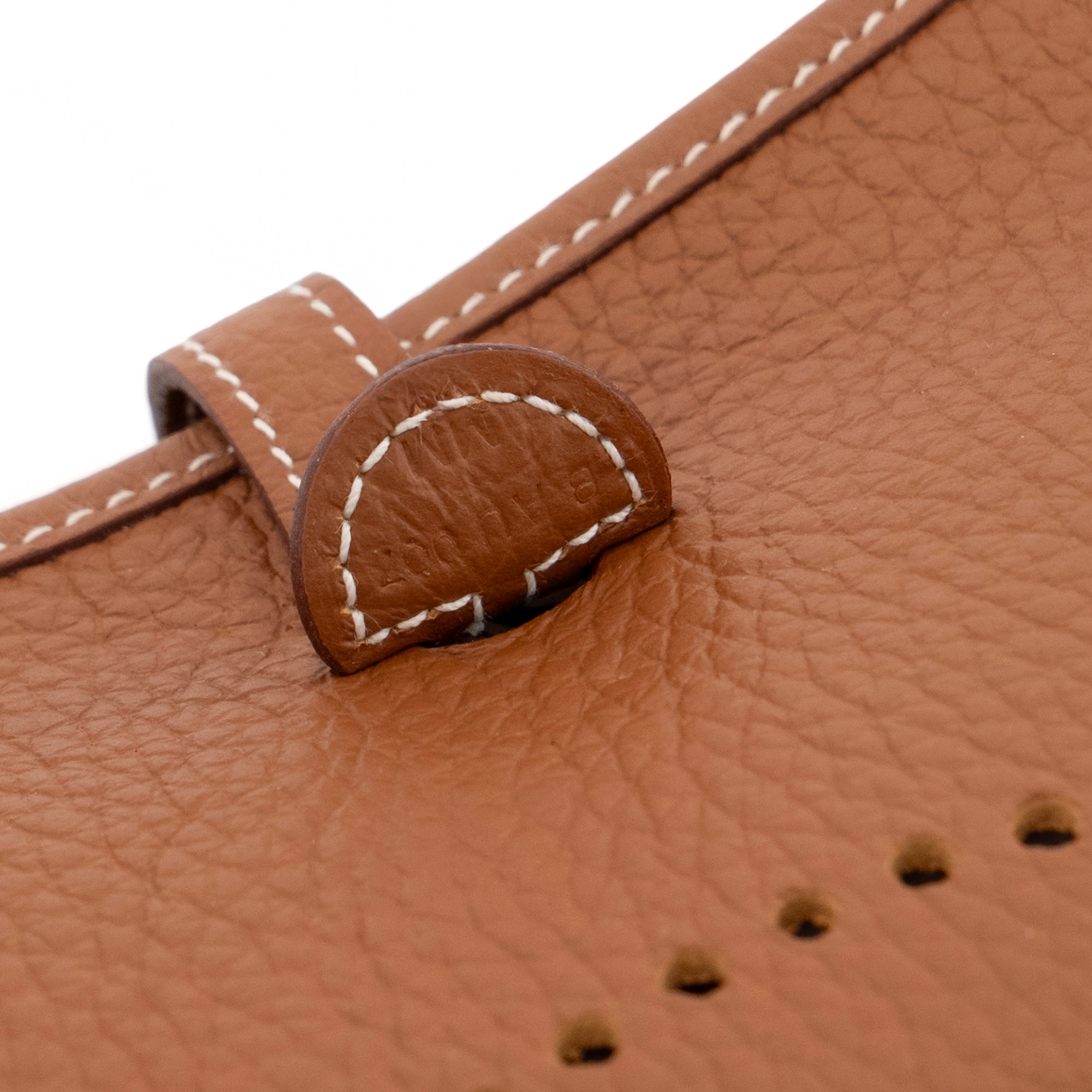 HERMÈS - Sac à bandoulière Mini Evelyne 16 Hermès en cuir taurillon gold