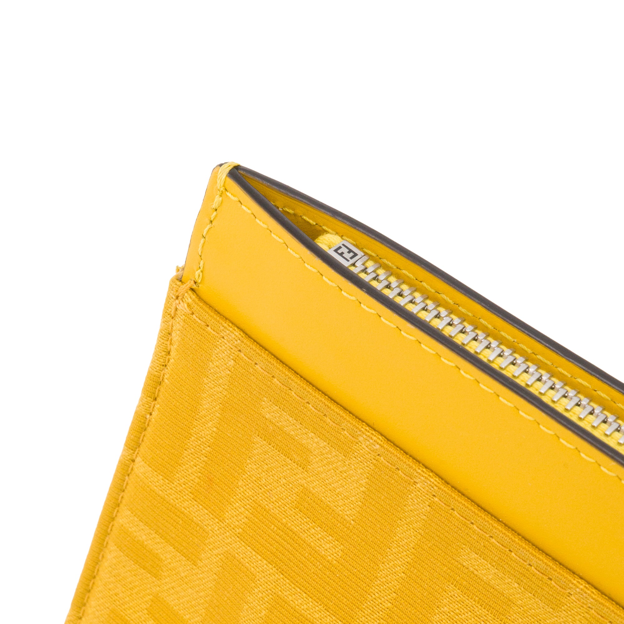 FENDI - Pochette plate FF moyen modèle Fendi en toile jacquard jaune