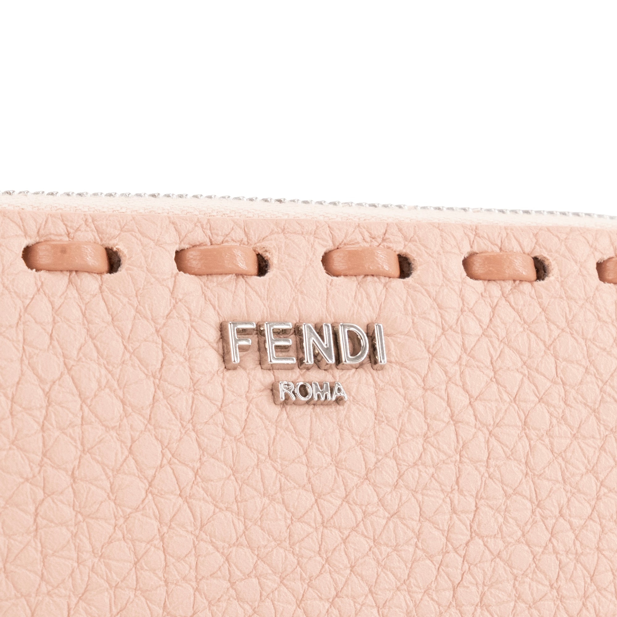 FENDI - Porte-monnaie Peekaboo Fendi en cuir grainé rose