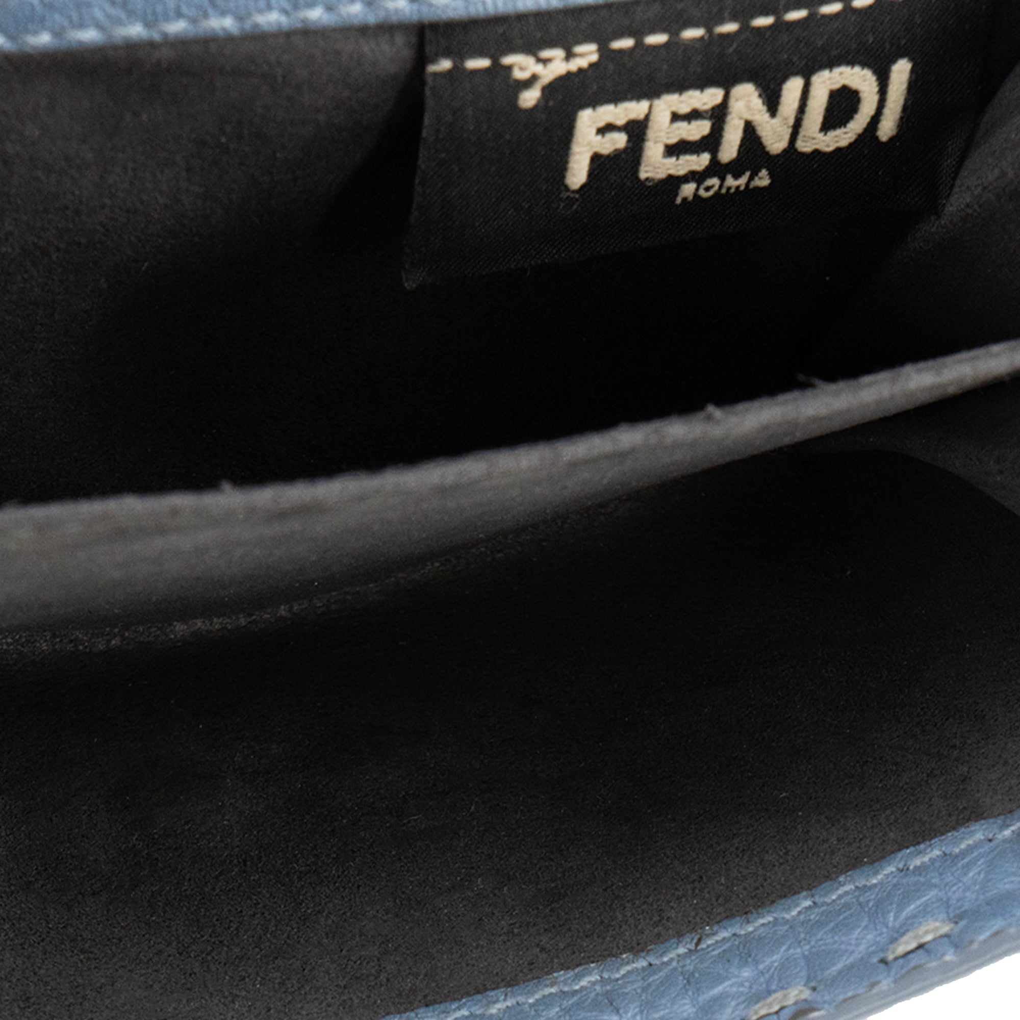 FENDI - Porte-monnaie Peekaboo Selleria Fendi en cuir grainé bleu gris