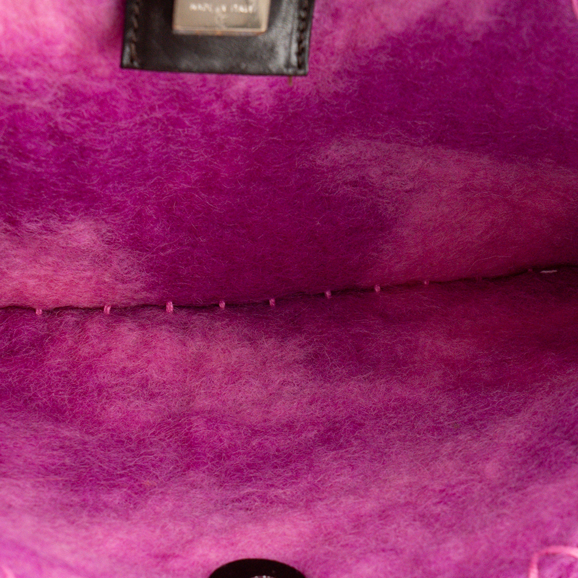 FENDI - Sac à bandoulière Baguette Fendi en laine patchwork violet