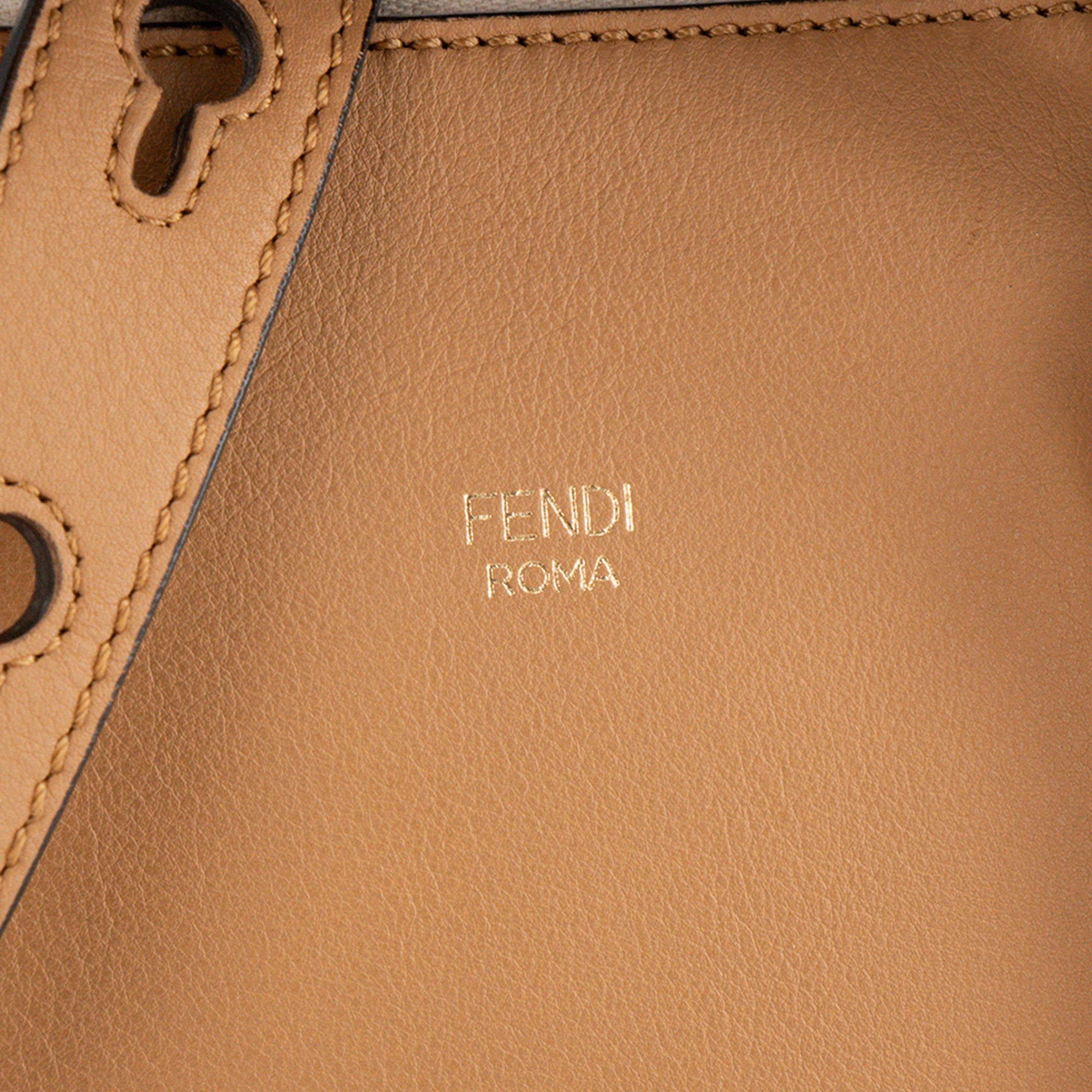 FENDI - Sac à bandoulière By The Way Medium Fendi en cuir lisse tricolore marron et beige