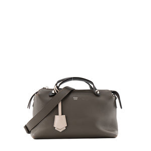 FENDI - Sac à bandoulière By the Way MM Fendi en cuir lisse gris