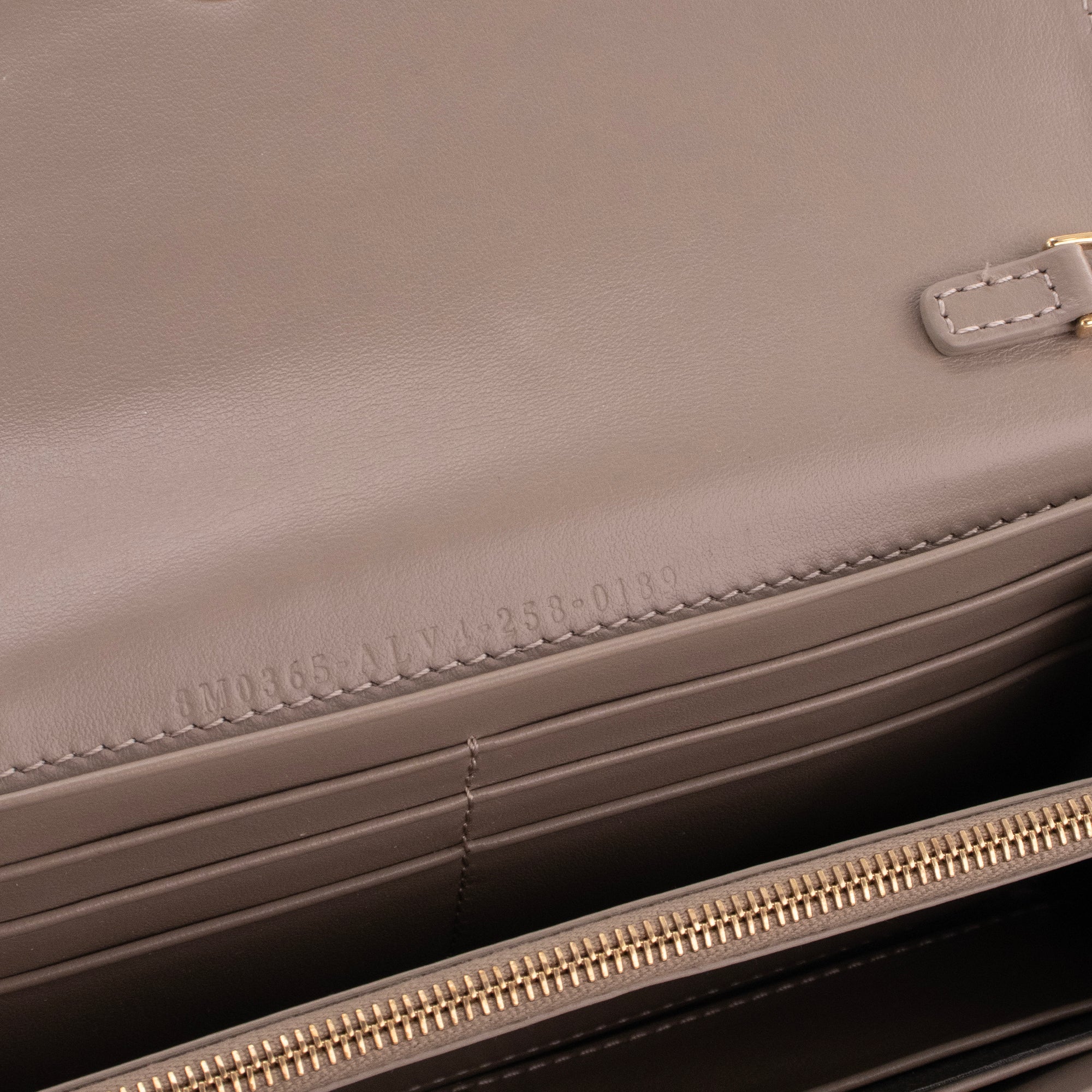 FENDI - Sac à bandoulière Wallet On Chain Diamonds Fendi en cuir gris