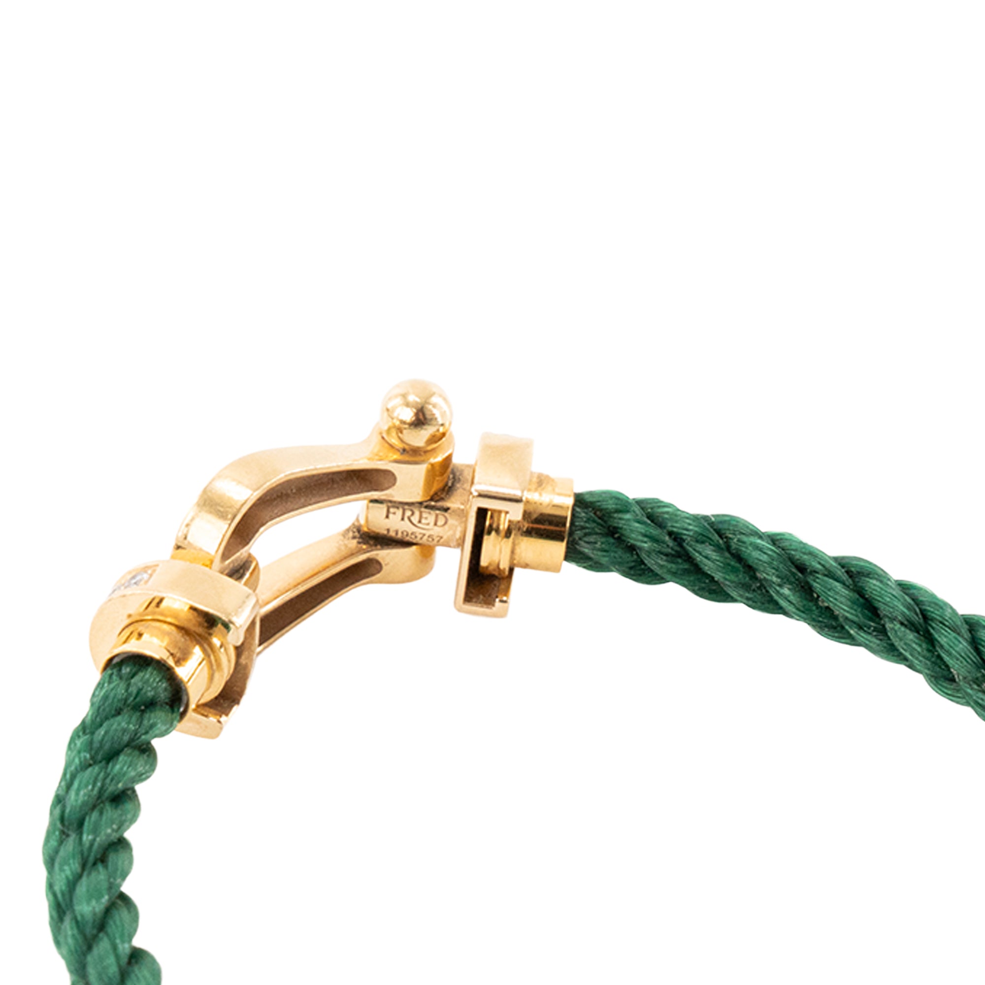 FRED - Bracelet Force 10 GM Fred en or et semi pavé de diamants sur cordon en acier vert (T17)