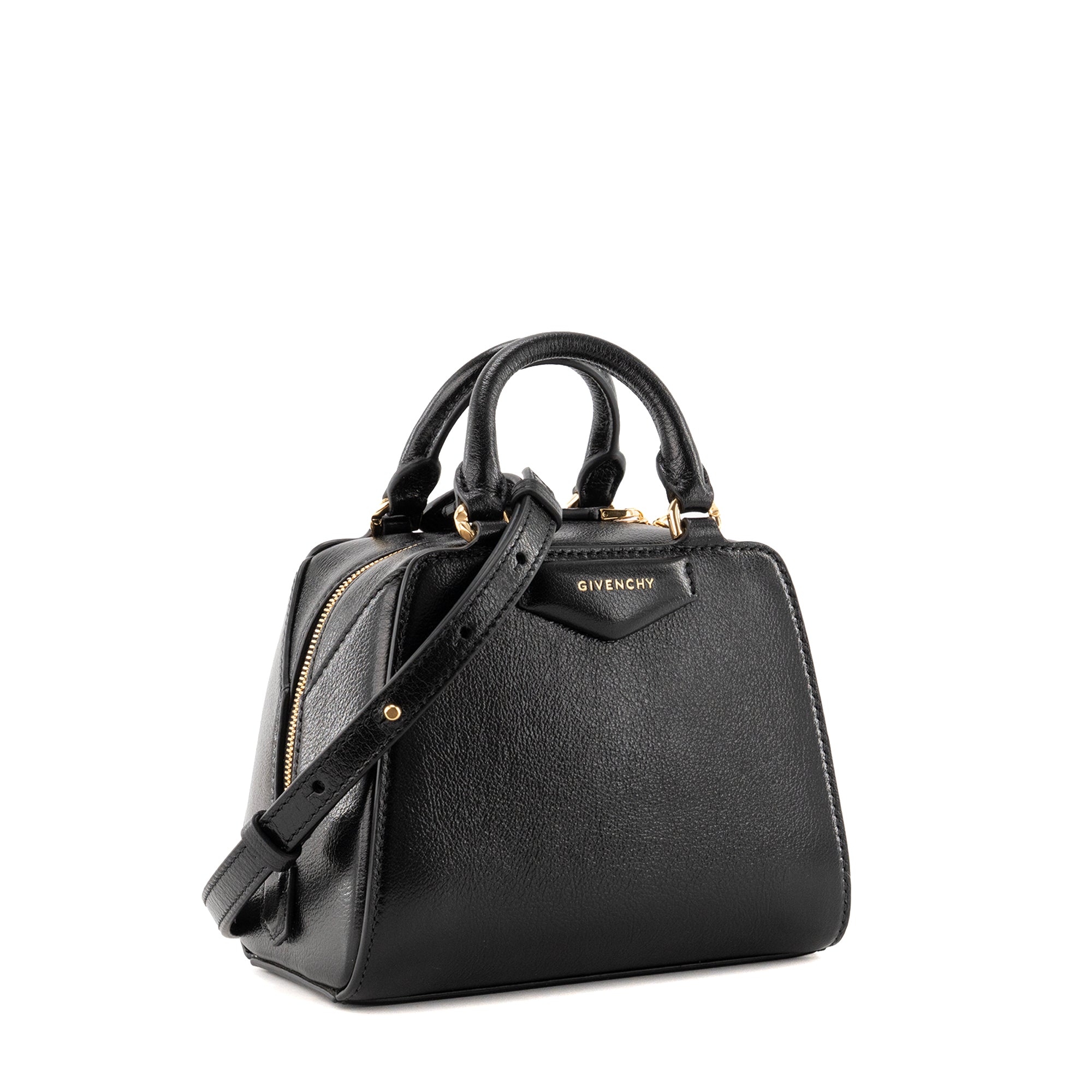 GIVENCHY - Sac à bandoulière Antigona Cube Mini Givenchy en cuir grainé noir