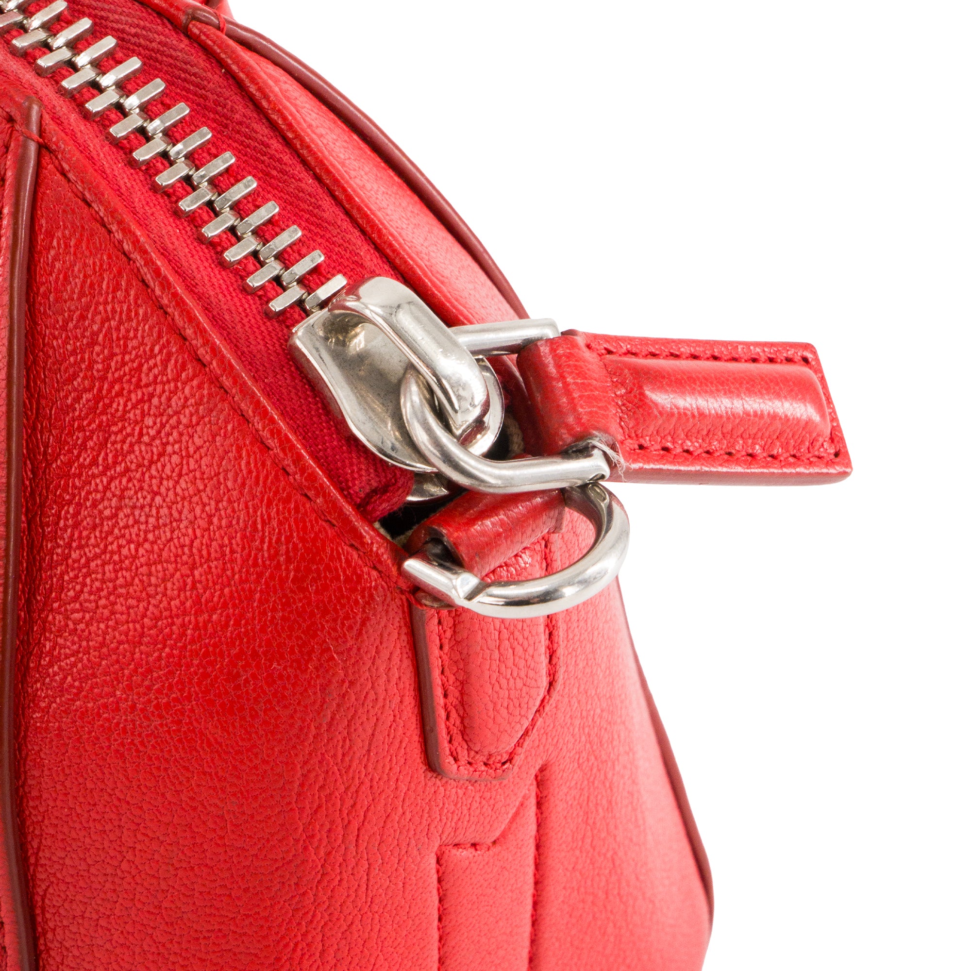 GIVENCHY - Sac à bandoulière Antigona mini Givenchy en cuir grainé rouge