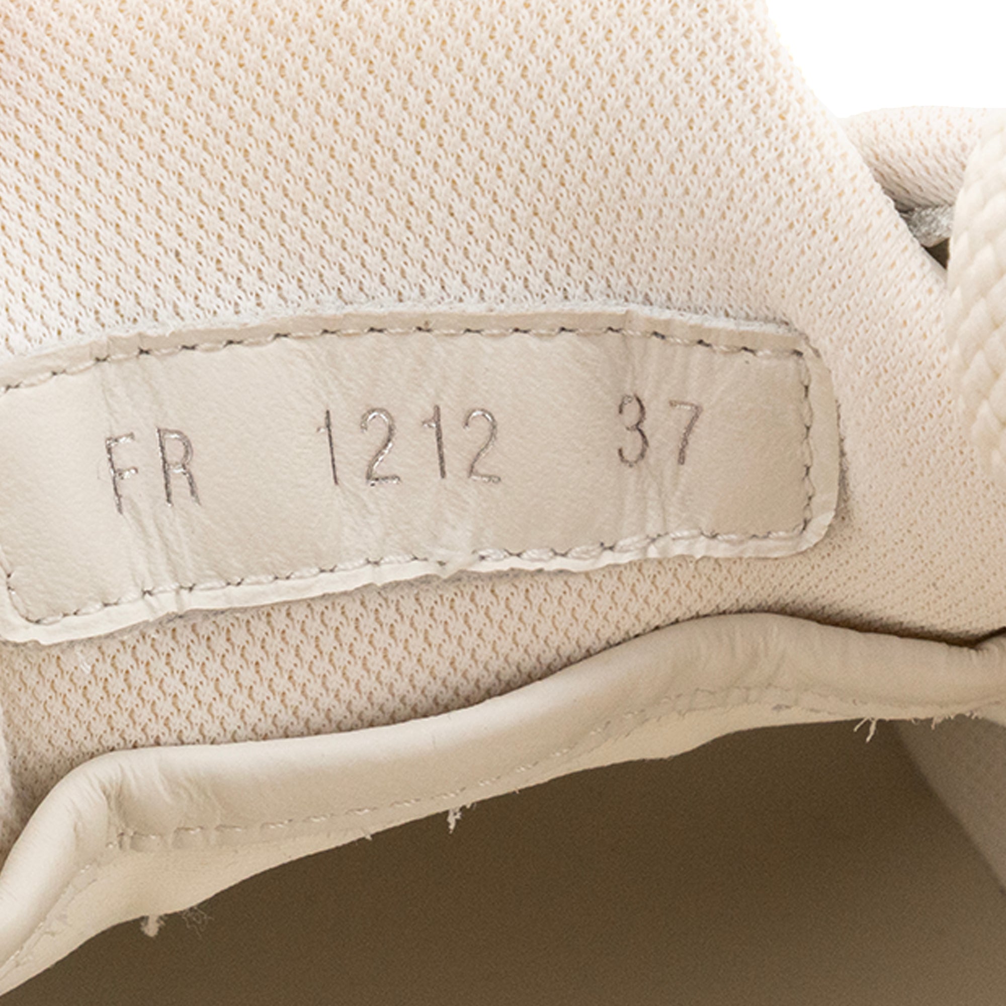 GIVENCHY - Sneakers Spectre Givenchy en cuir blanc et violet édition limitée (T37)
