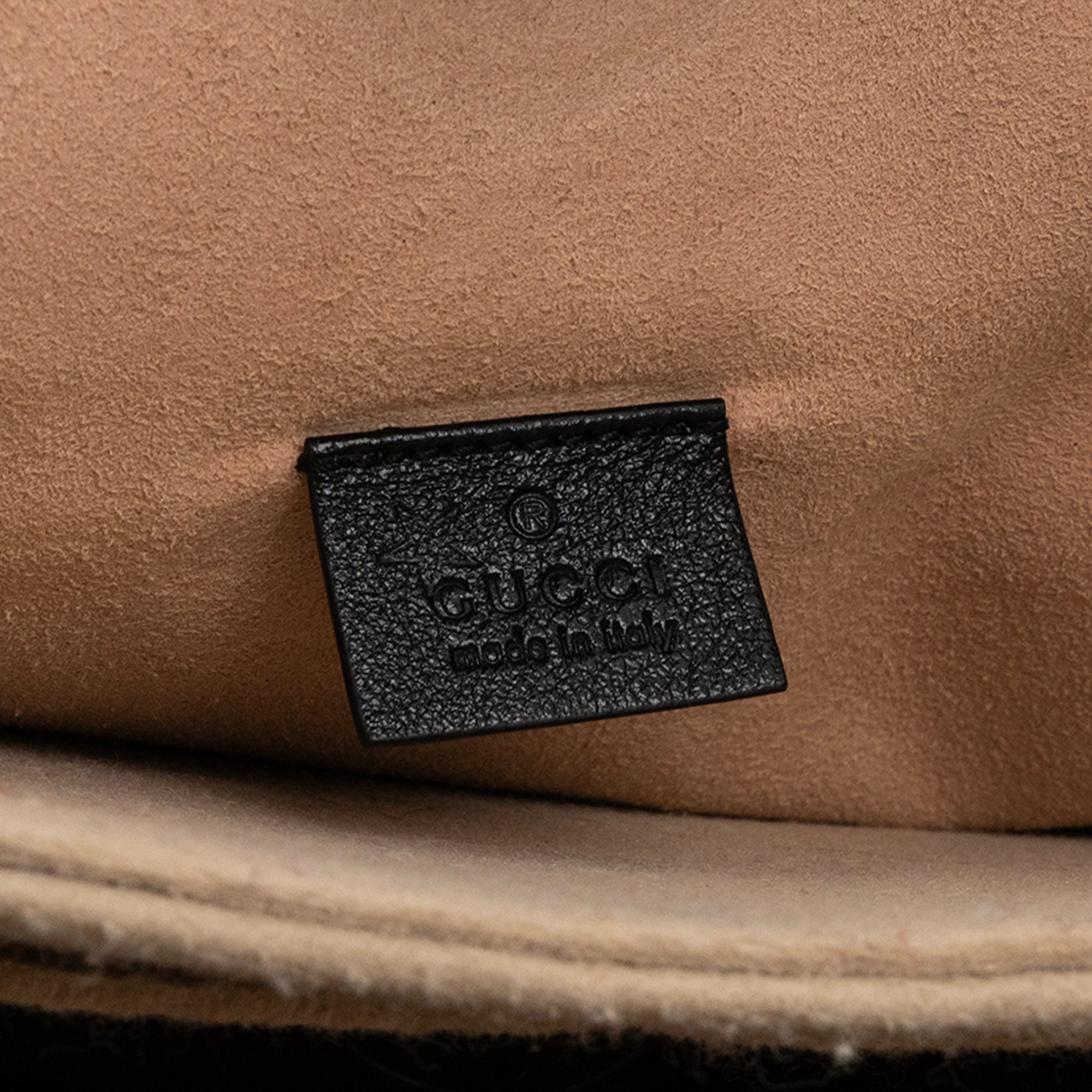 GUCCI - Sac cabas Rajah Gucci en cuir froissé noir