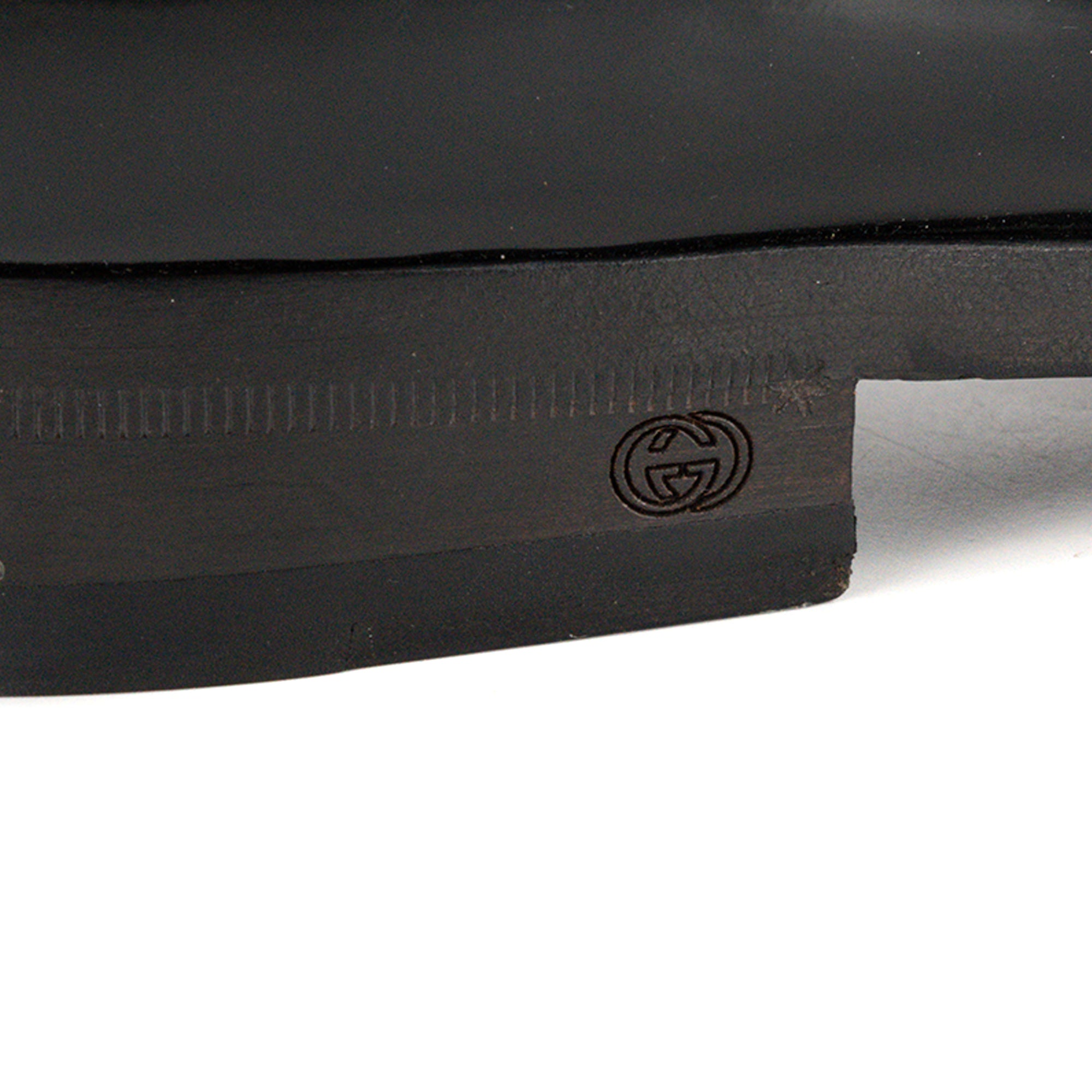 GUCCI - Derbies Gucci en cuir verni noir (T42)