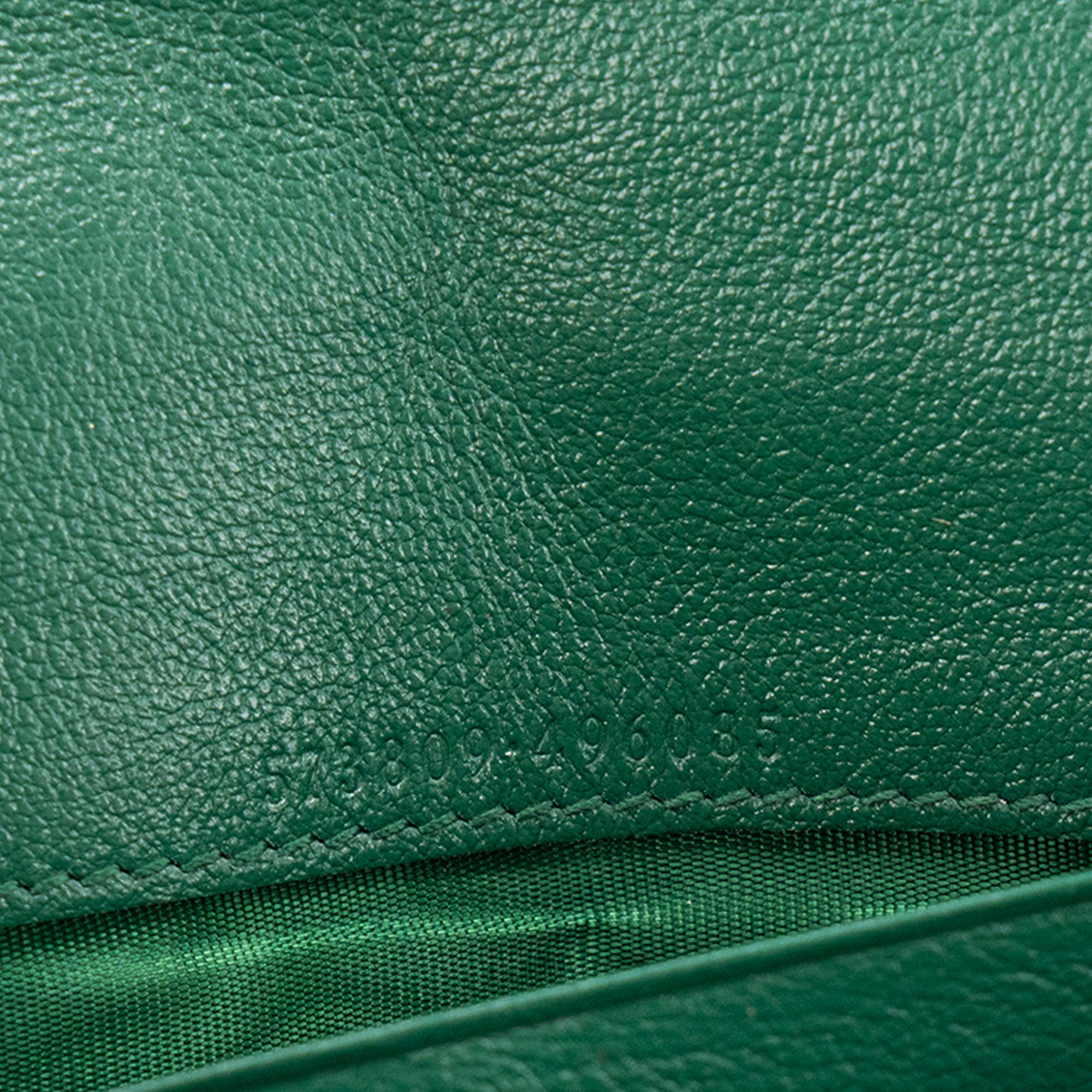 GUCCI - Portefeuille Marmont Continental Gucci en cuir grainé vert édition limitée