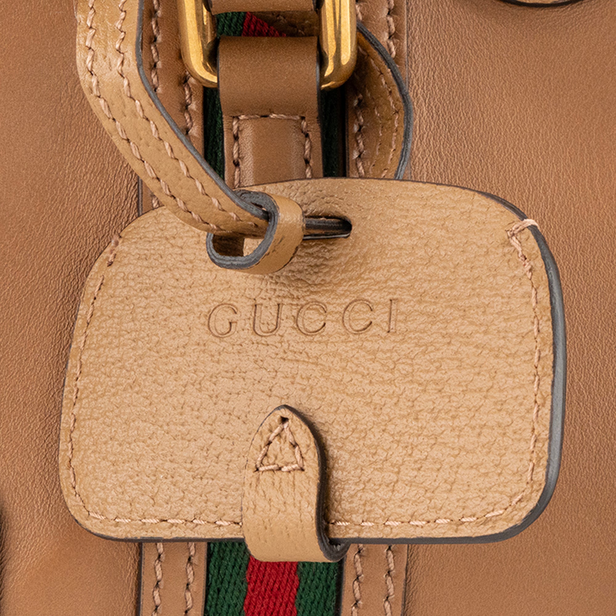 GUCCI - Sac à bandoulière Bauletto Gucci en cuir lisse marron