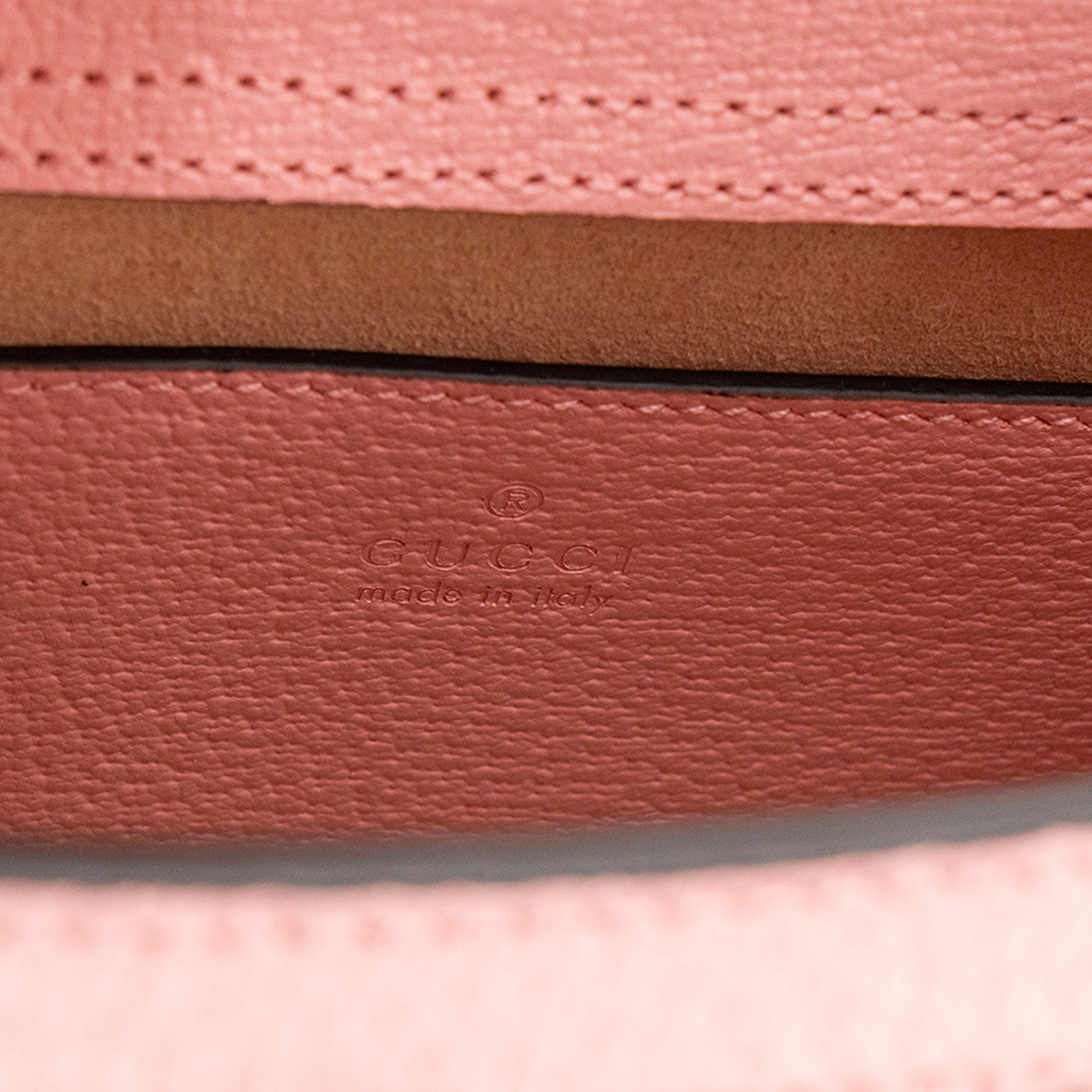 GUCCI - Sac à bandoulière Diana mini Gucci en cuir grainé rose