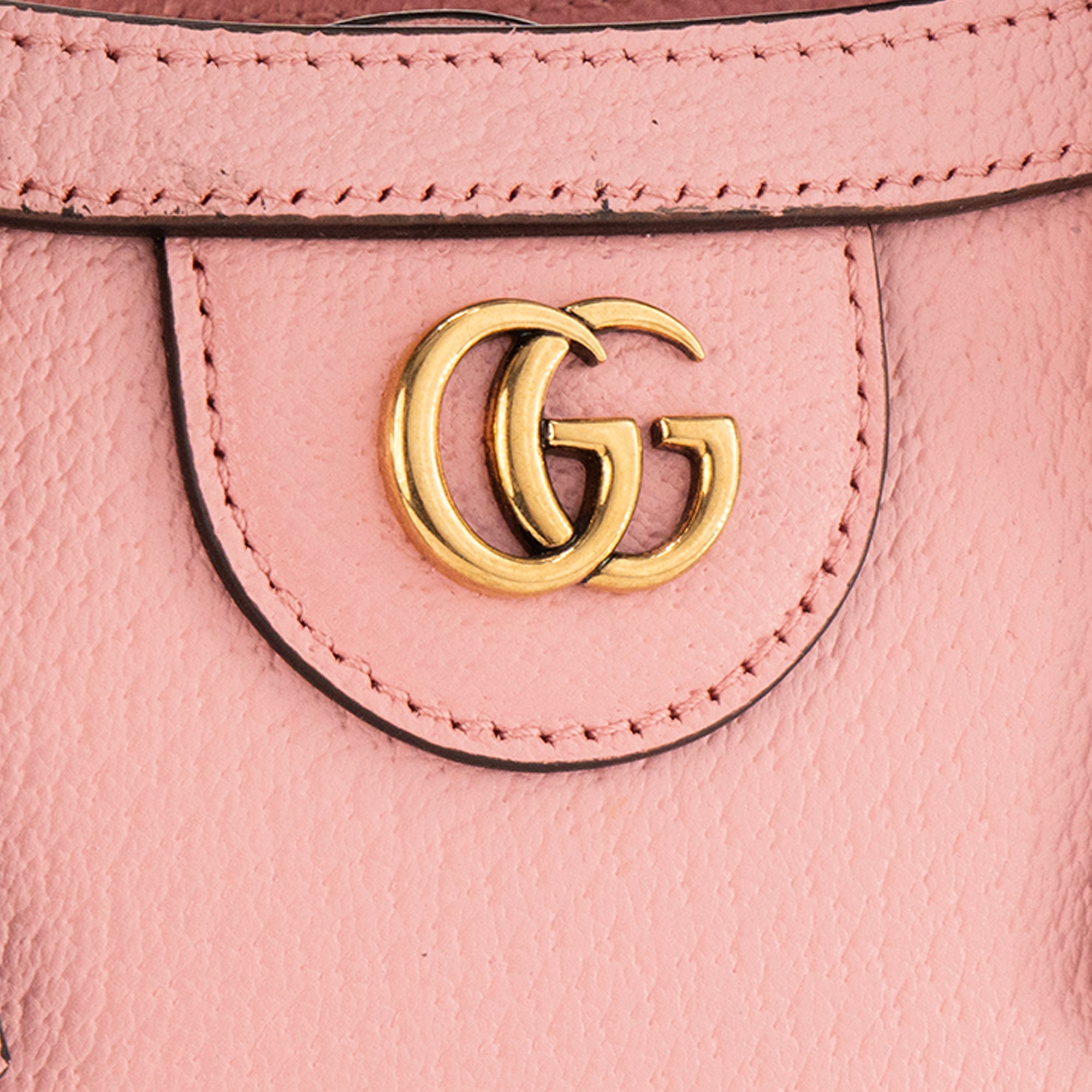 GUCCI - Sac à bandoulière Diana mini Gucci en cuir grainé rose