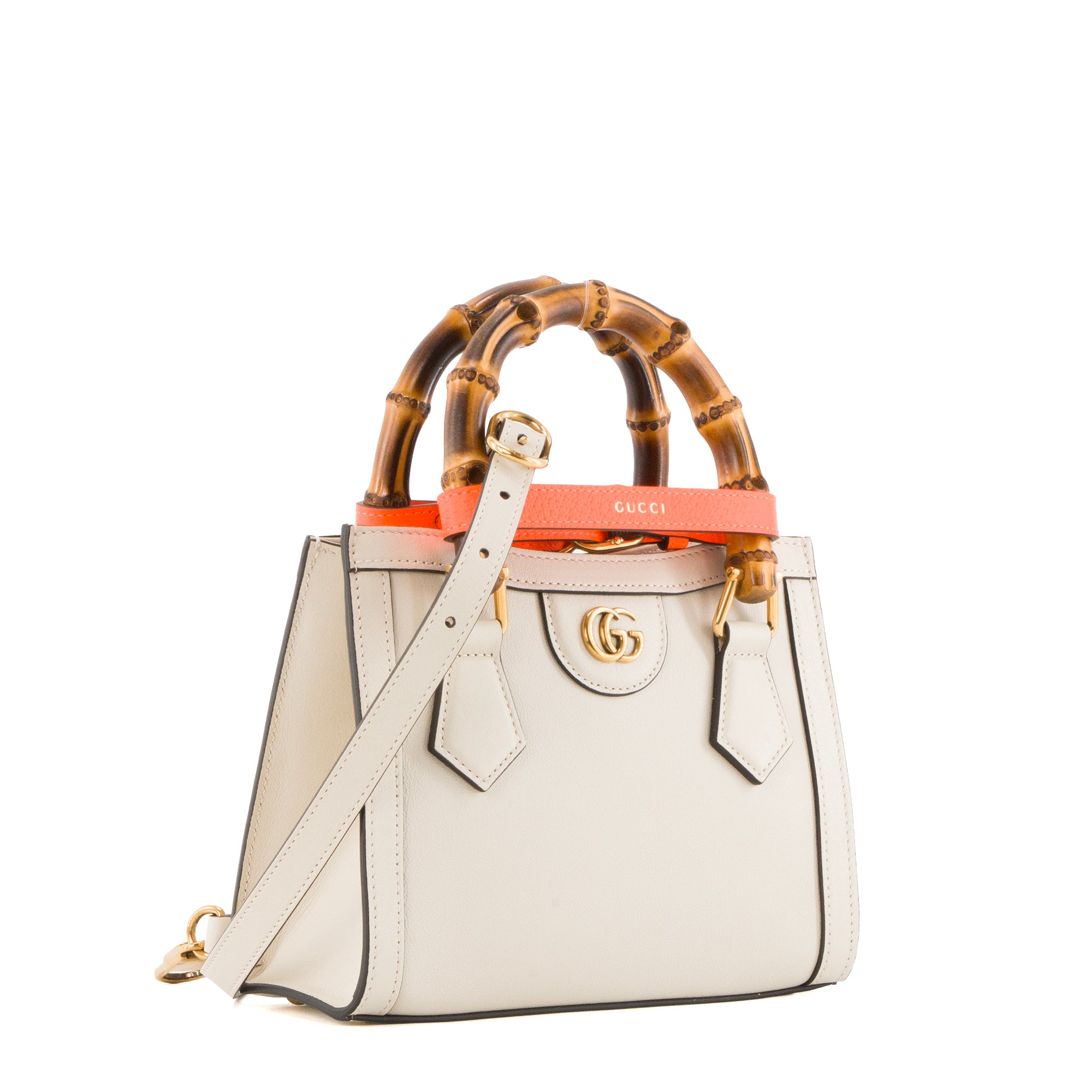 GUCCI - Sac à bandoulière Diana small Gucci en cuir lisse gris
