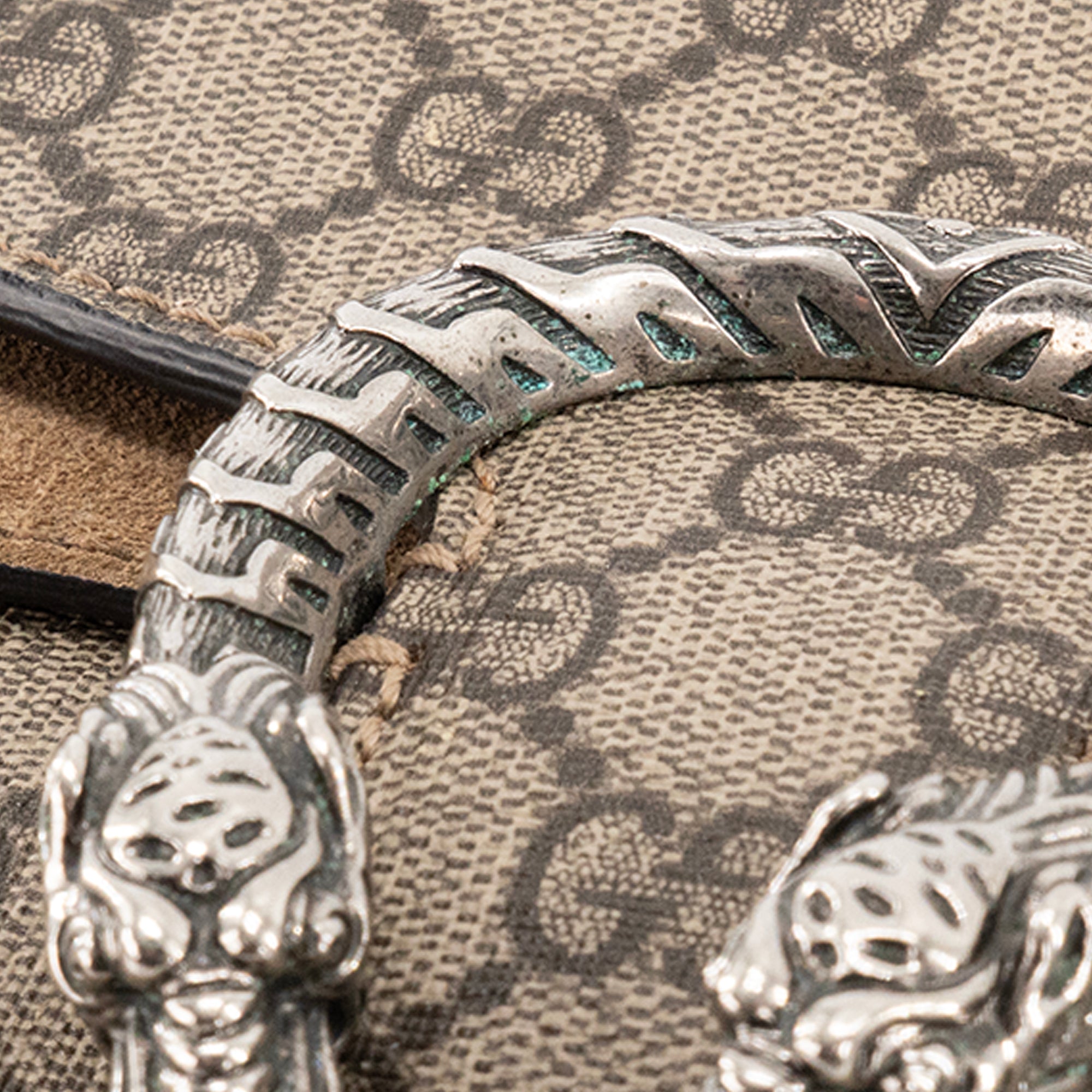 GUCCI - Sac à bandoulière Dionysus MM Gucci en toile enduite monogrammée