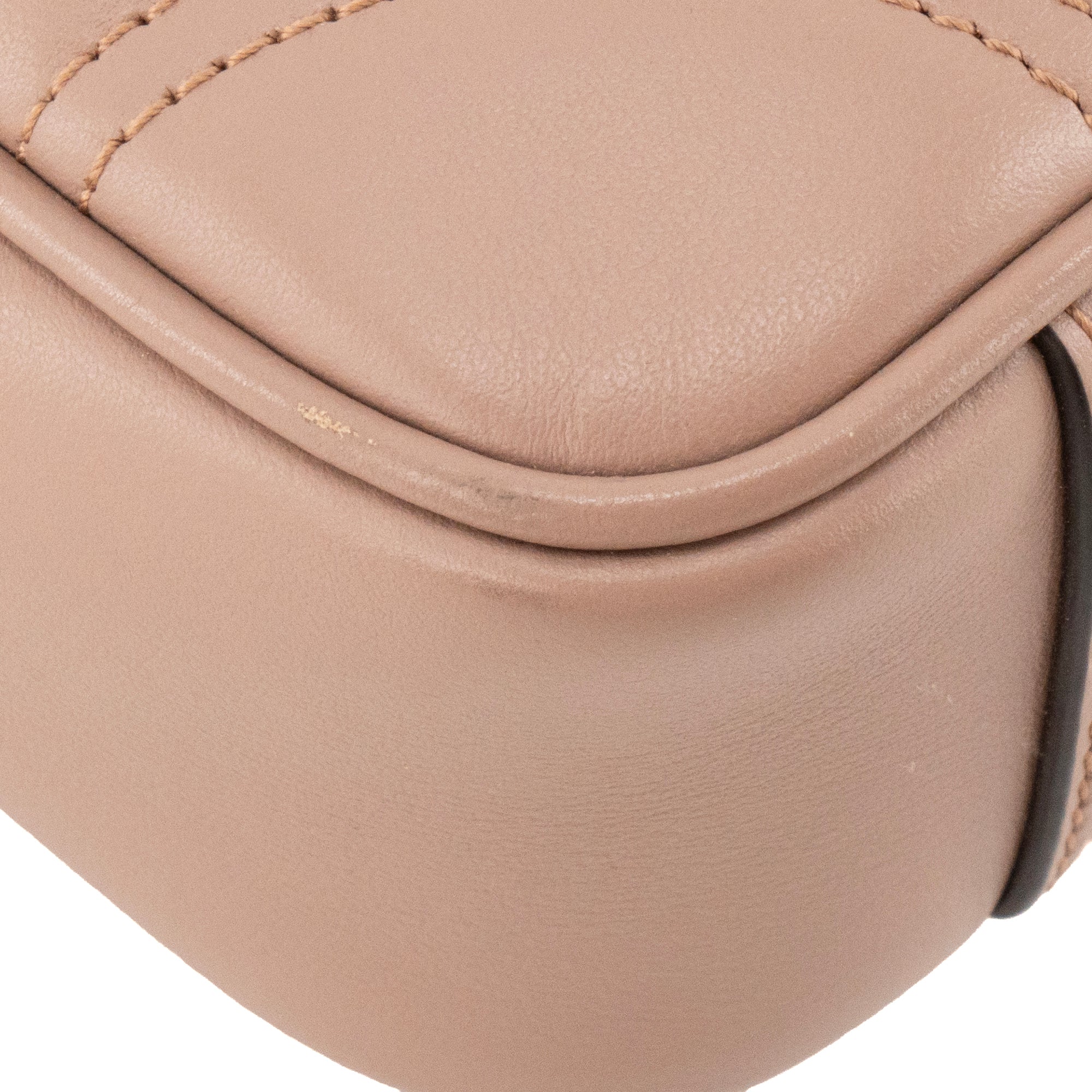 GUCCI - Sac à bandoulière GG Marmont Gucci en cuir lisse rose