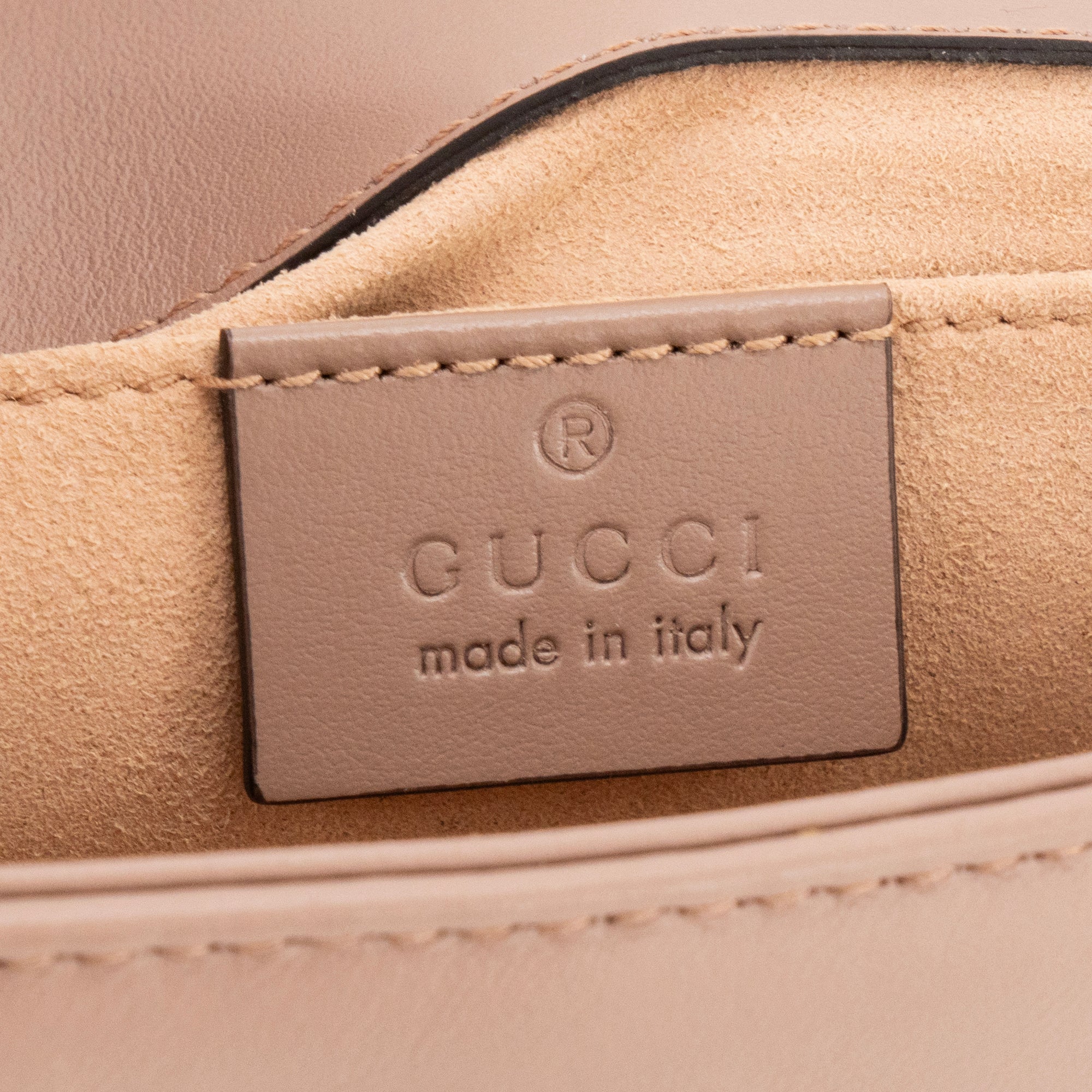 GUCCI - Sac à bandoulière GG Marmont Gucci en cuir lisse rose