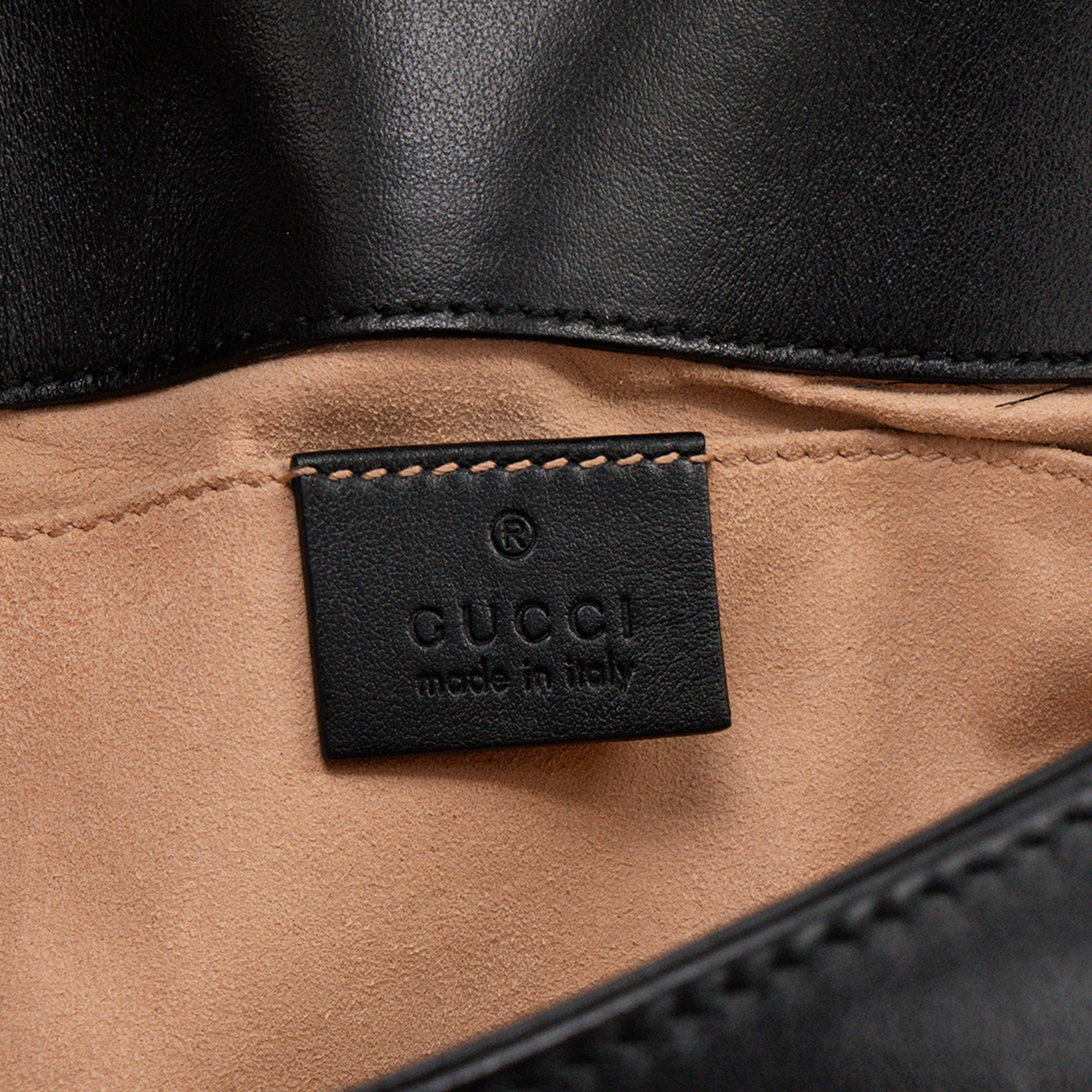 GUCCI - Sac à bandoulière GG Marmont Mini Gucci en cuir lisse noir