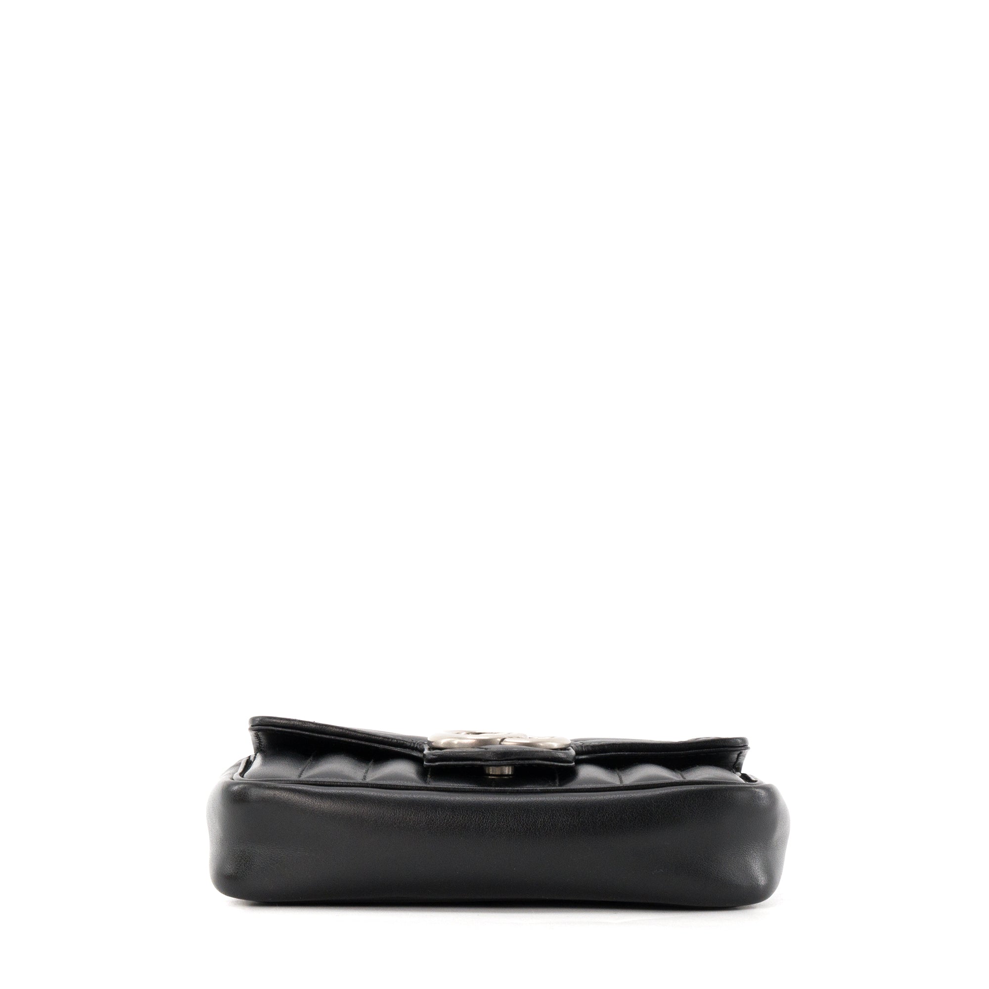 GUCCI - Sac à bandoulière GG Marmont Mini Gucci en cuir lisse noir