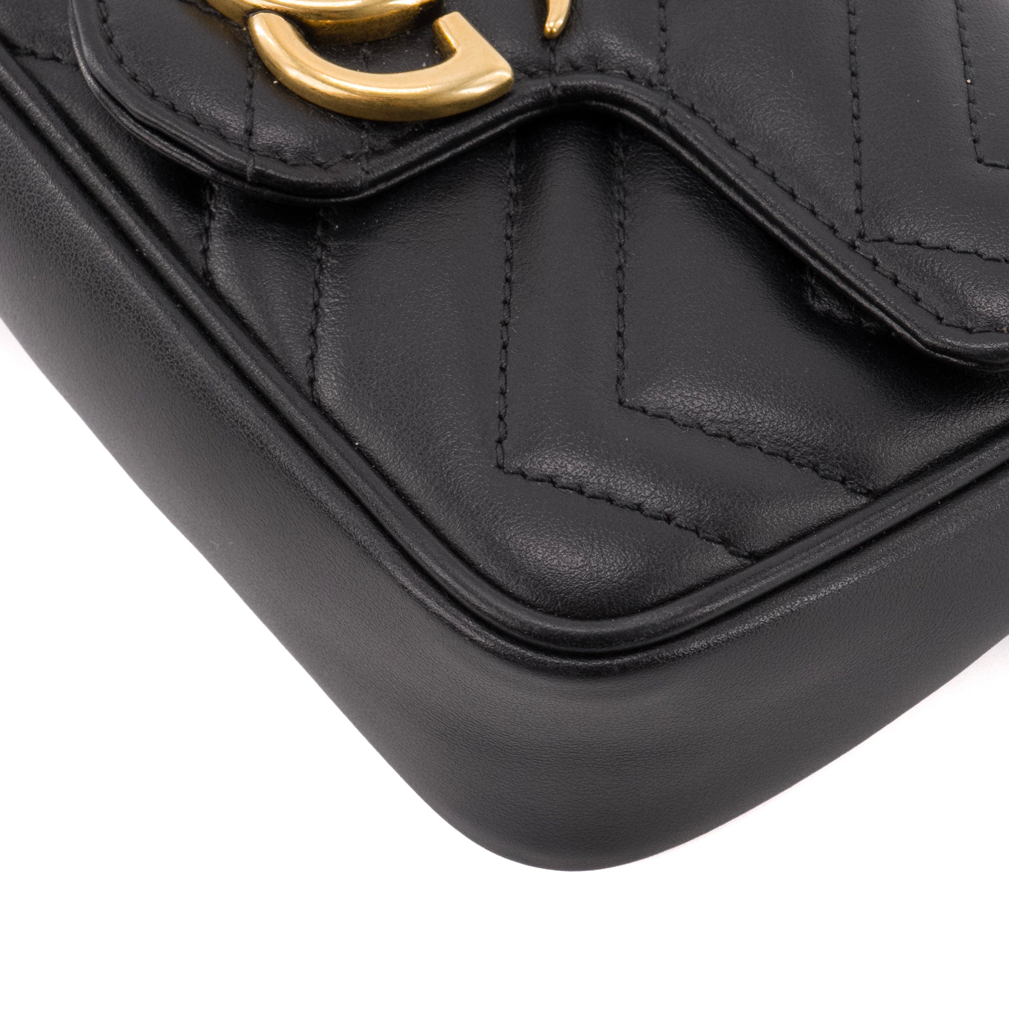 GUCCI - Sac à bandoulière GG Marmont mini Gucci en cuir noir