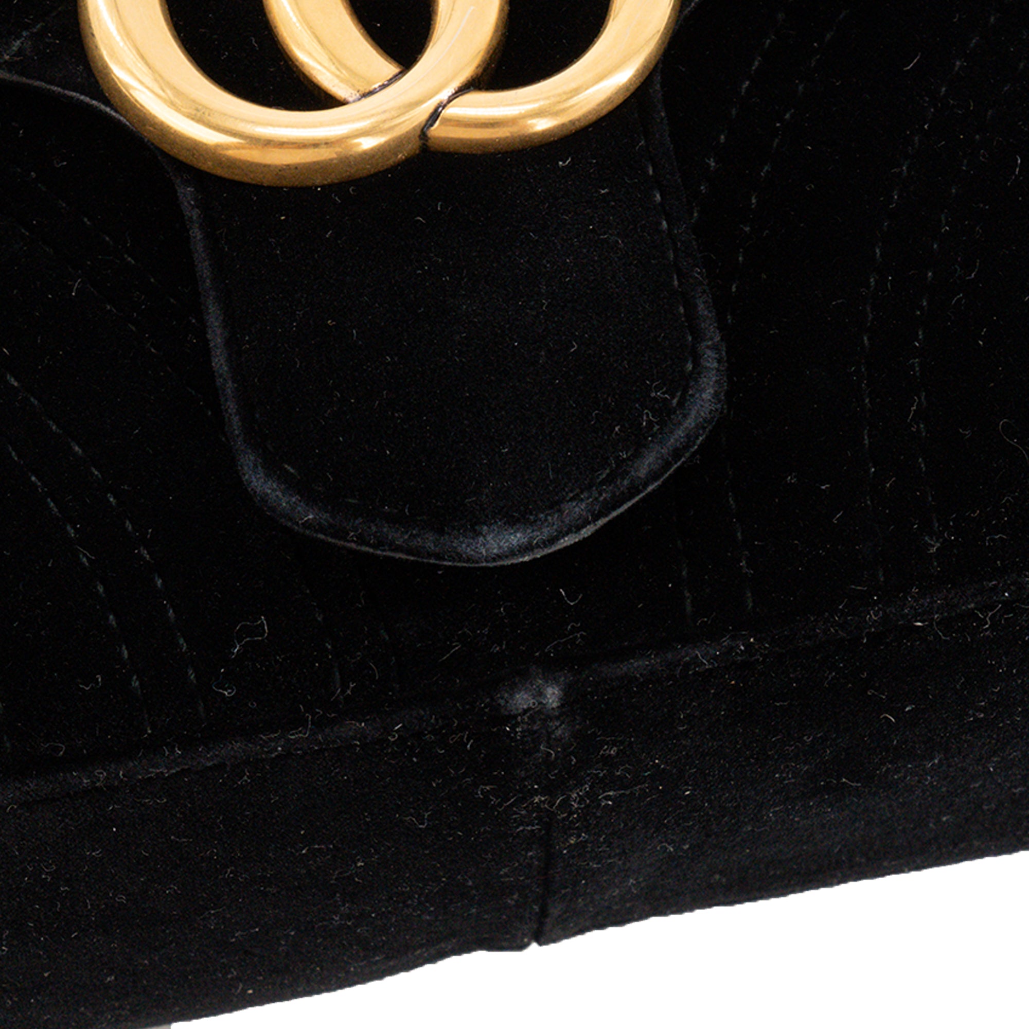 GUCCI - Sac à bandoulière GG Marmont Small Gucci en velours noir