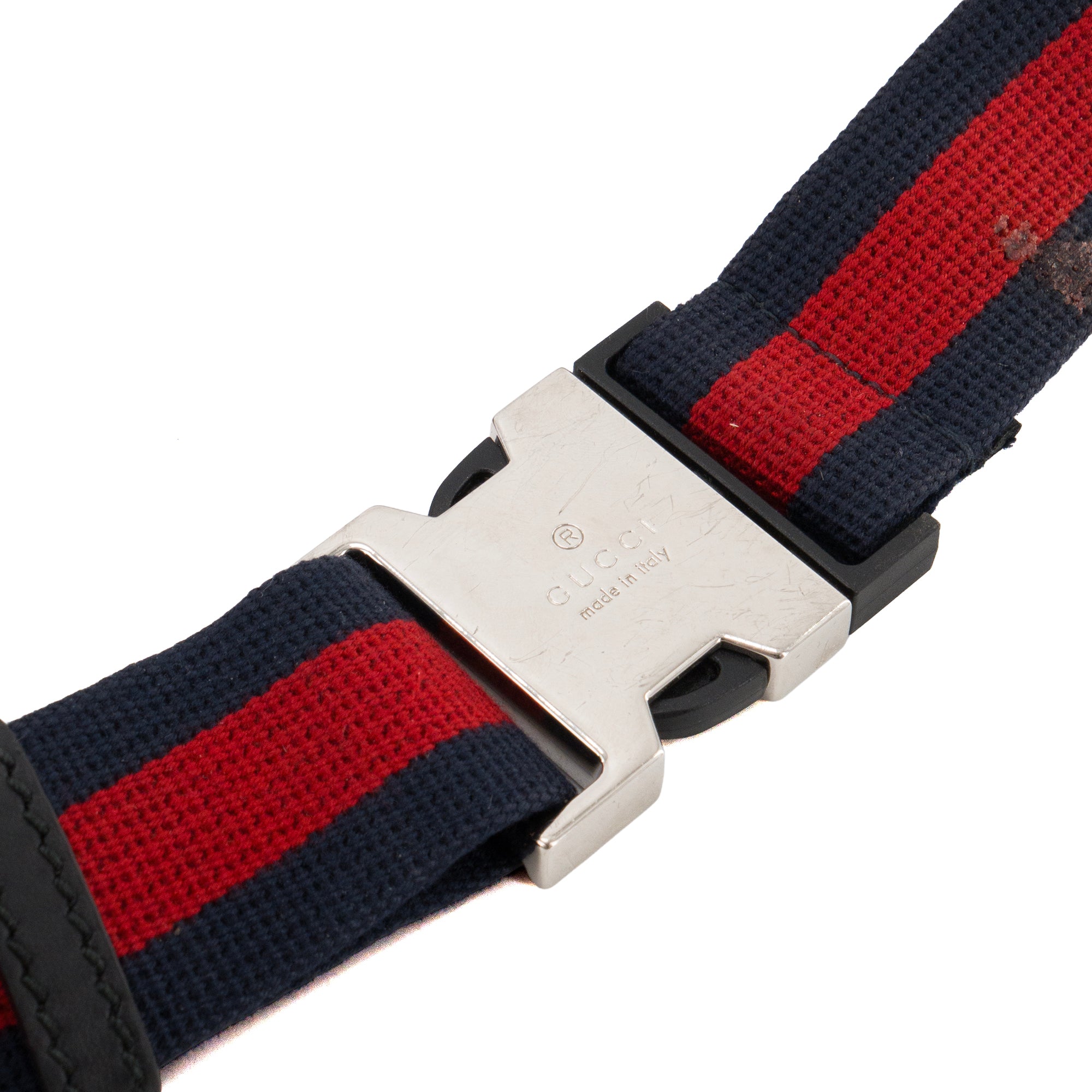 GUCCI - Sac à bandoulière GG petit format Gucci en toile enduite monogrammée noire