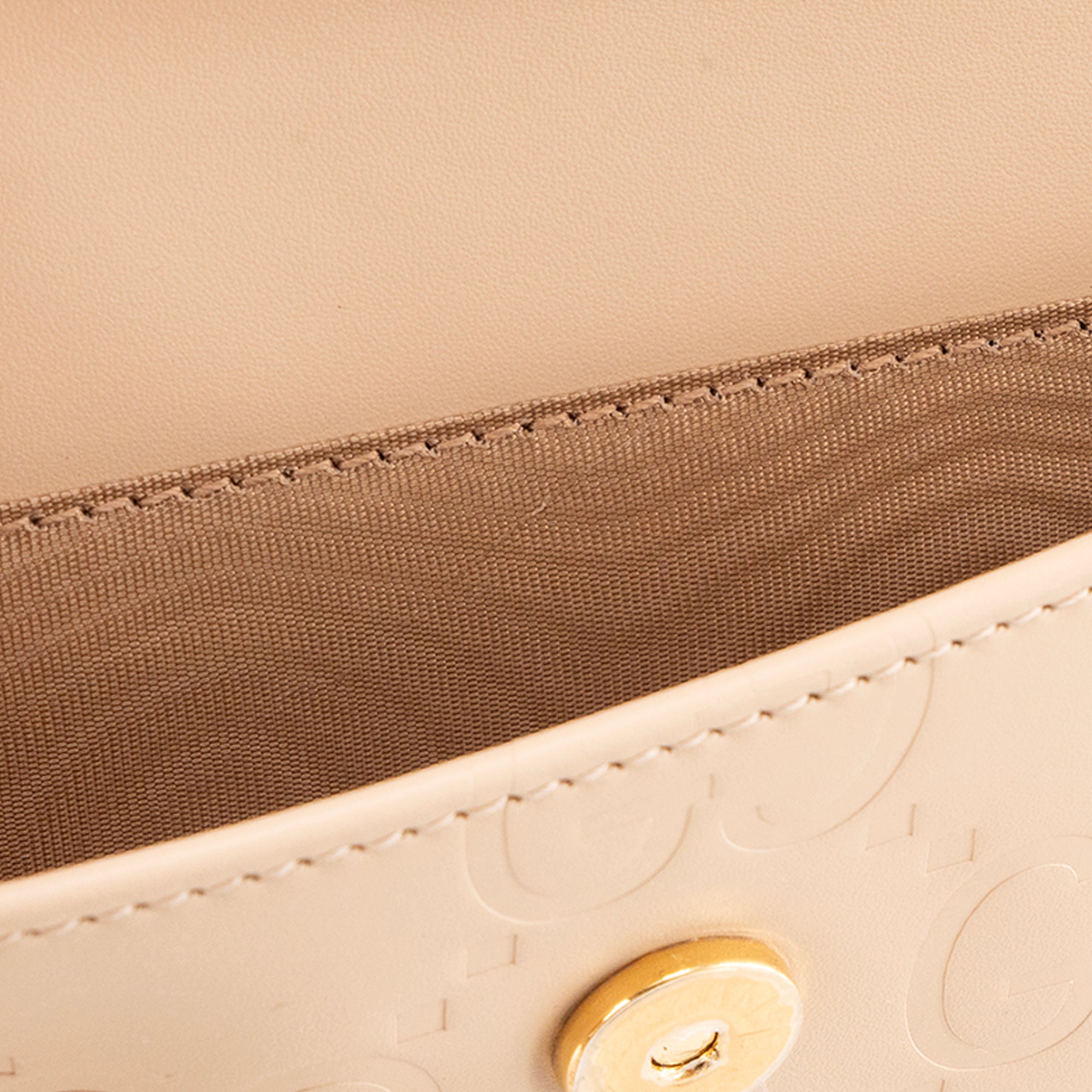 GUCCI - GG Marmont matelassé shoulder bag beige
