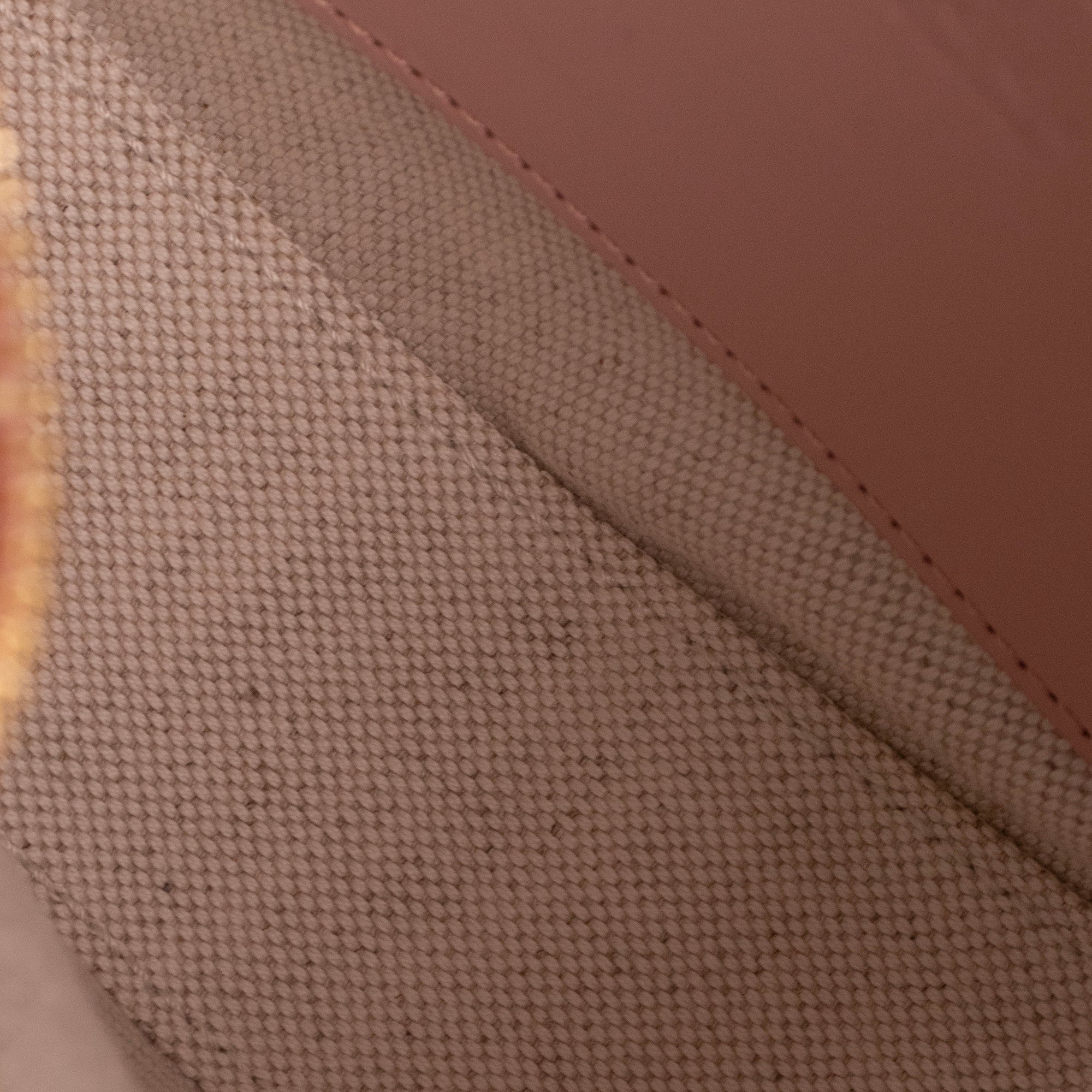 GUCCI - Sac à bandoulière Gucci en cuir matelassé GG rose