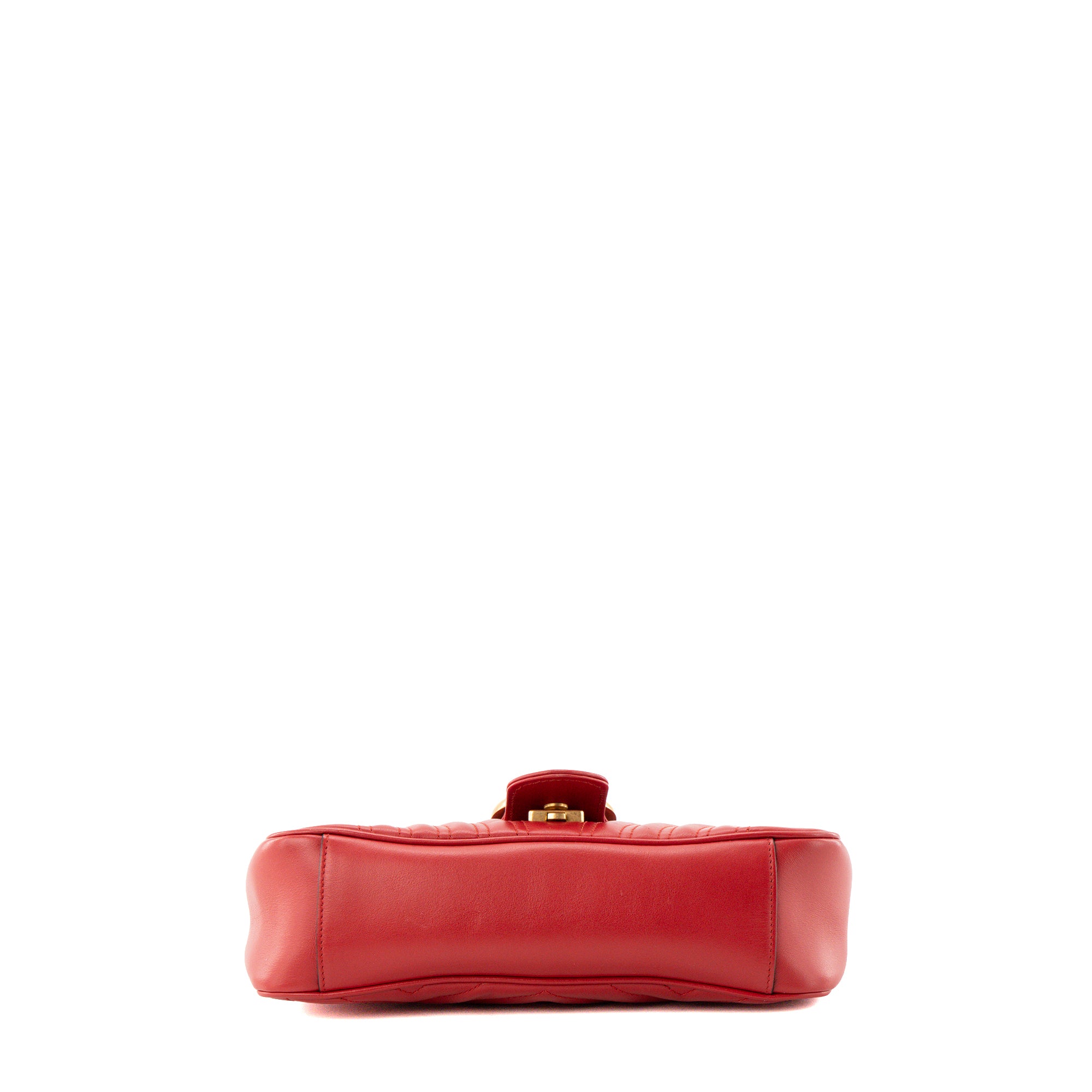 GUCCI - Sac à bandoulière Marmont Medium Gucci en cuir chevron rouge