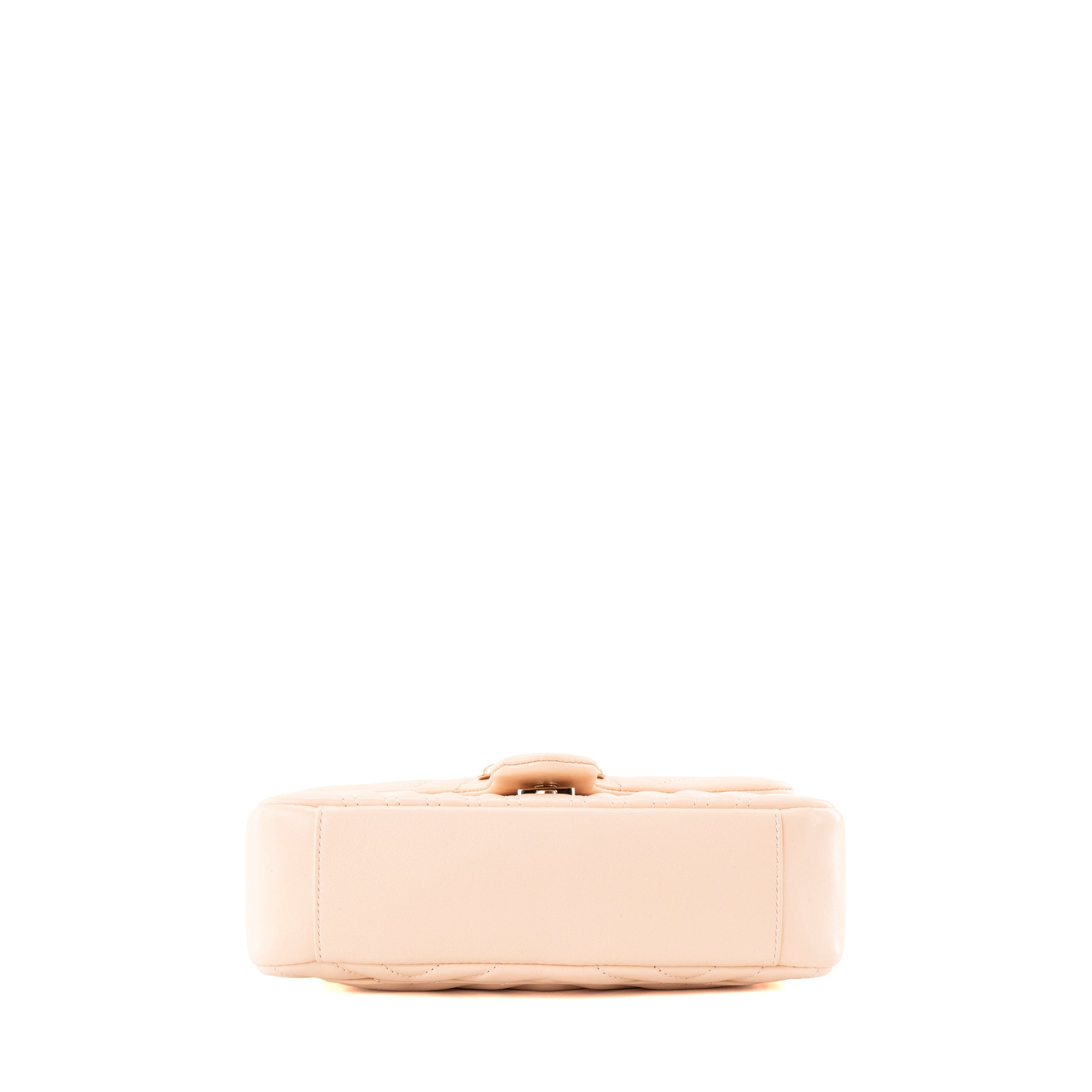 GUCCI - Sac à bandoulière Marmont Medium Gucci en cuir lisse rose