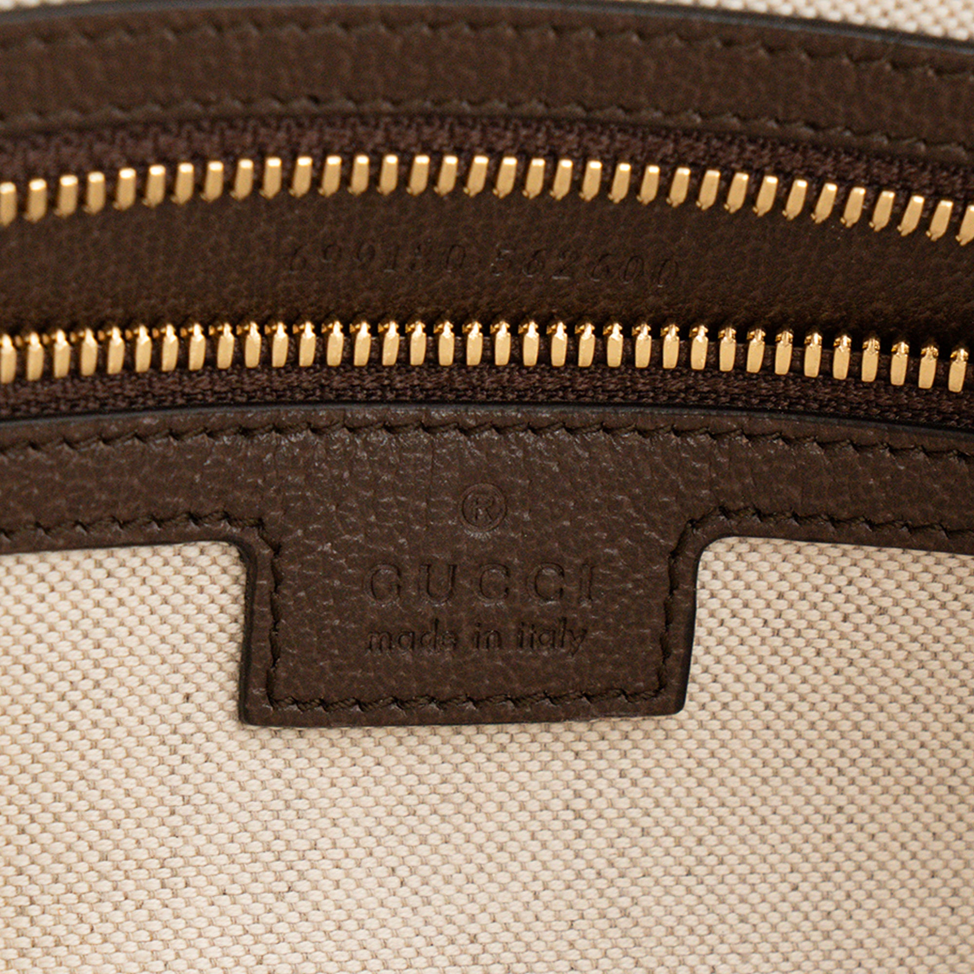 GUCCI - Sac à bandoulière Messager Jumbo GG Gucci en toile monogrammée marron