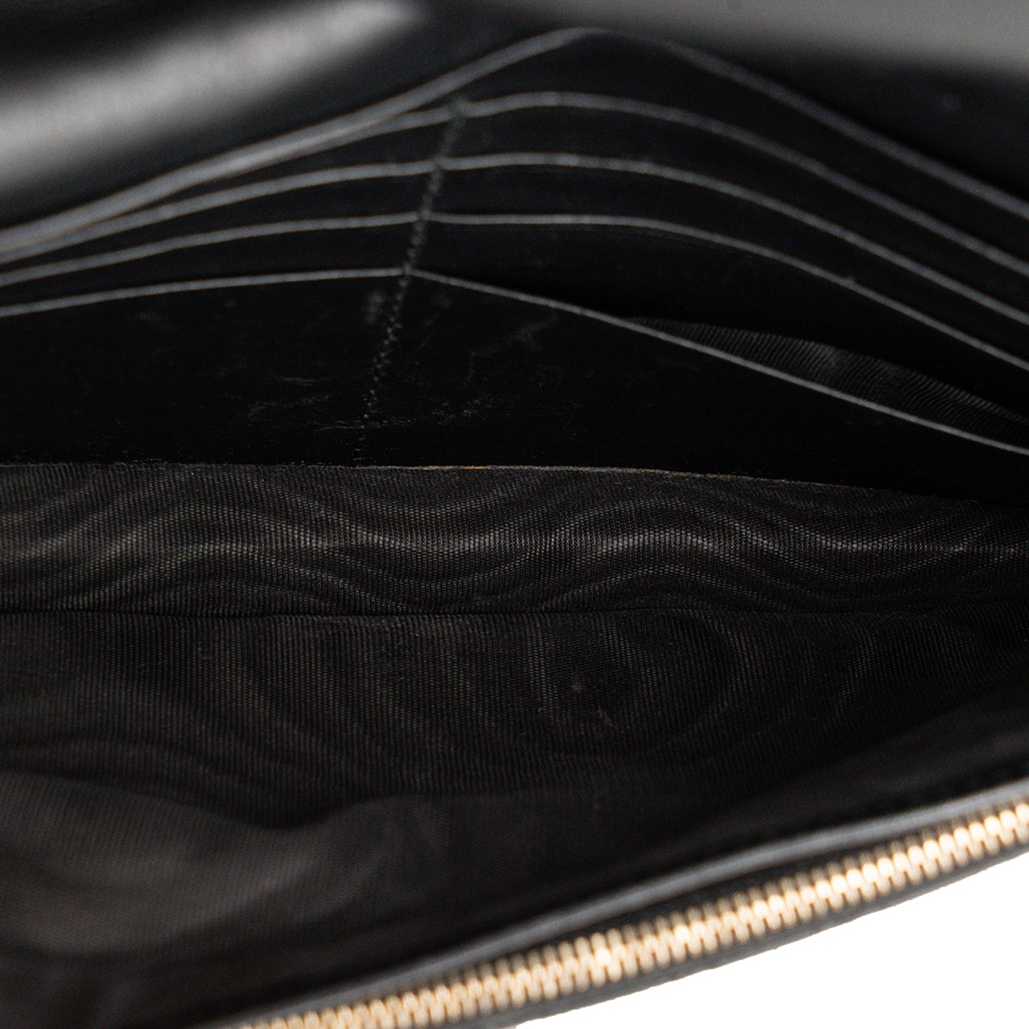 GUCCI - Sac à bandoulière Microguccissima GG Gucci en cuir embossé noir