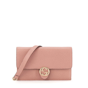 GUCCI - Sac à bandoulière wallet on chain Interlocking Gucci en cuir grainé rose