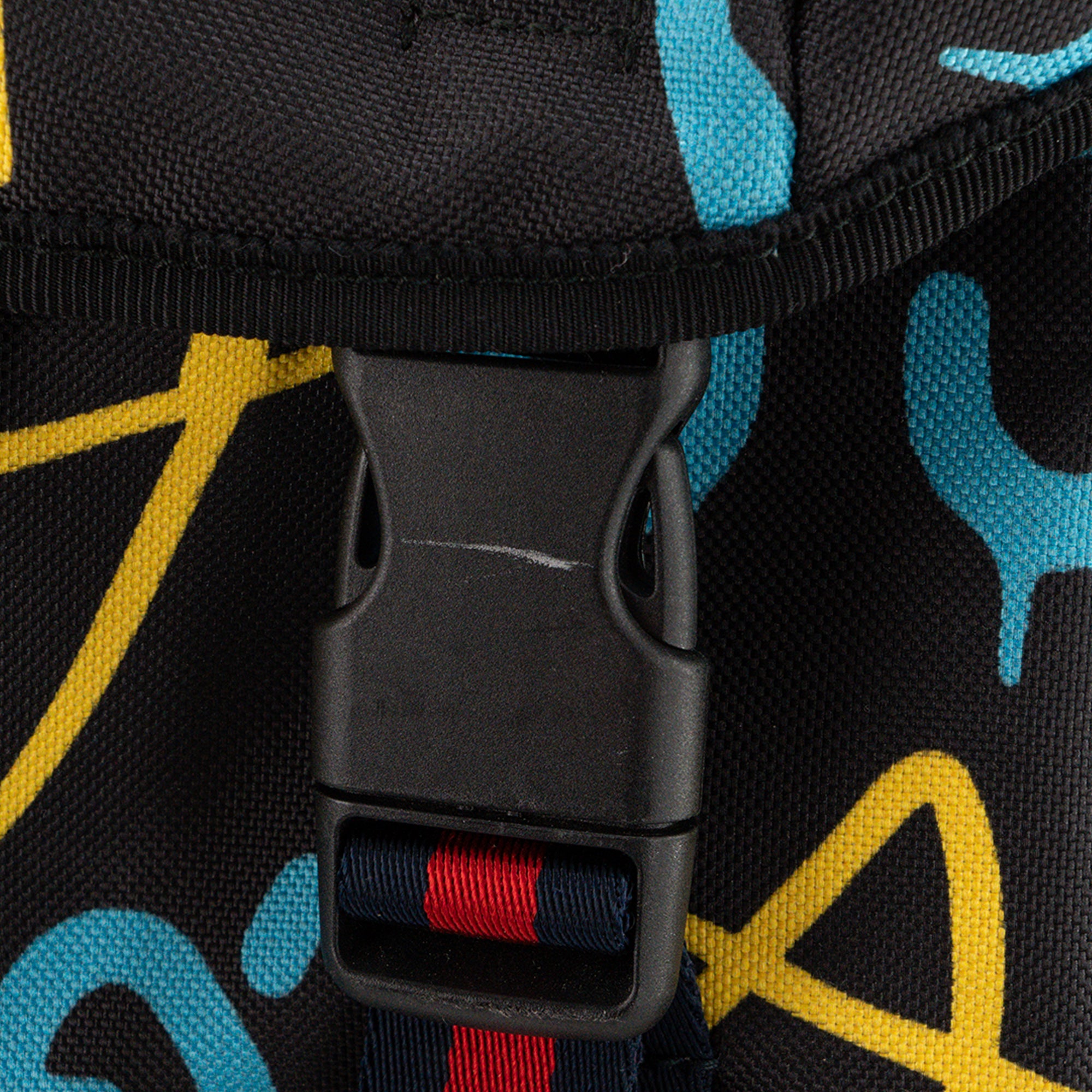 GUCCI - Sac à dos Ghost Gucci en toile noire à motif graffiti bleu et jaune édition limitée